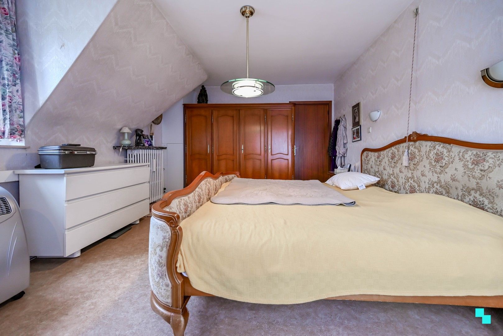 Charmante woning met prachtige tuin en drie slaapkamers te Izegem foto 22