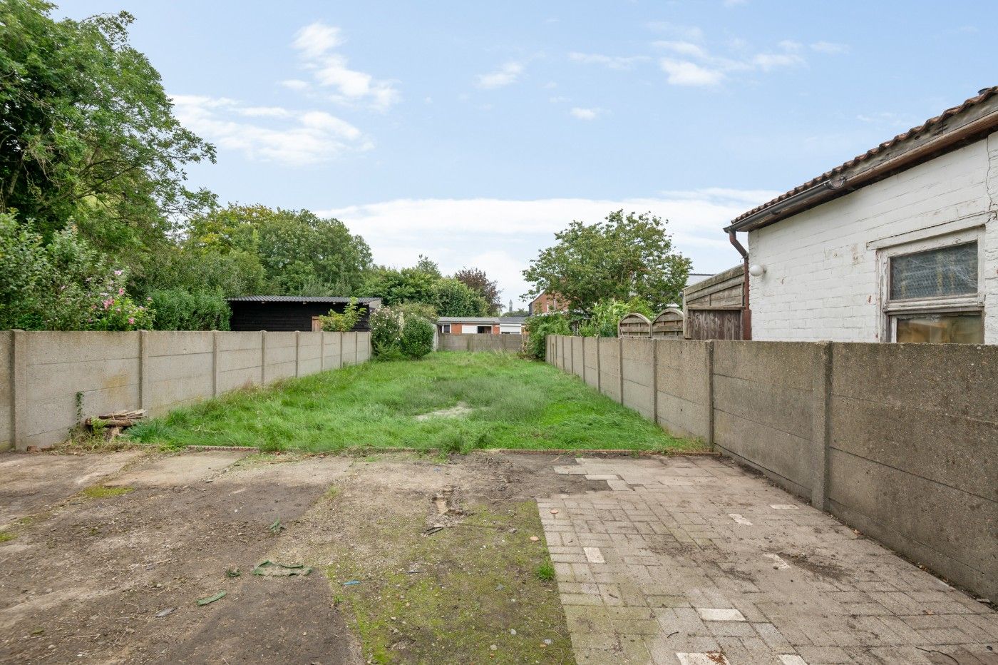 Centraal gelegen bouwgrond van 600m² in centrum van Zandvliet foto 7