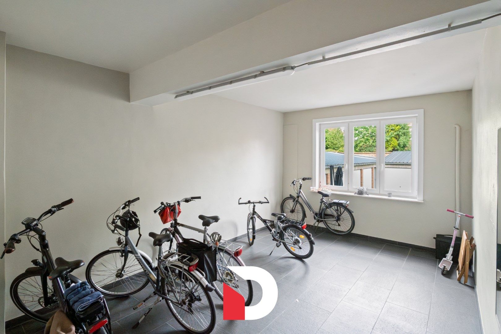 Ruim en instapklaar 3-slaapkamerappartement in Kristus-Koning foto 12