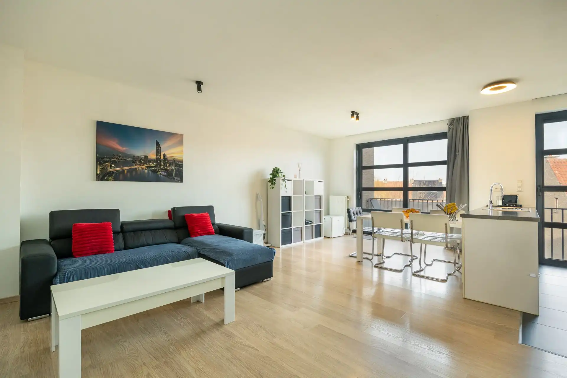 Lichtrijk 2-slaapkamerappartement op toplocatie in Hoboken! foto 3