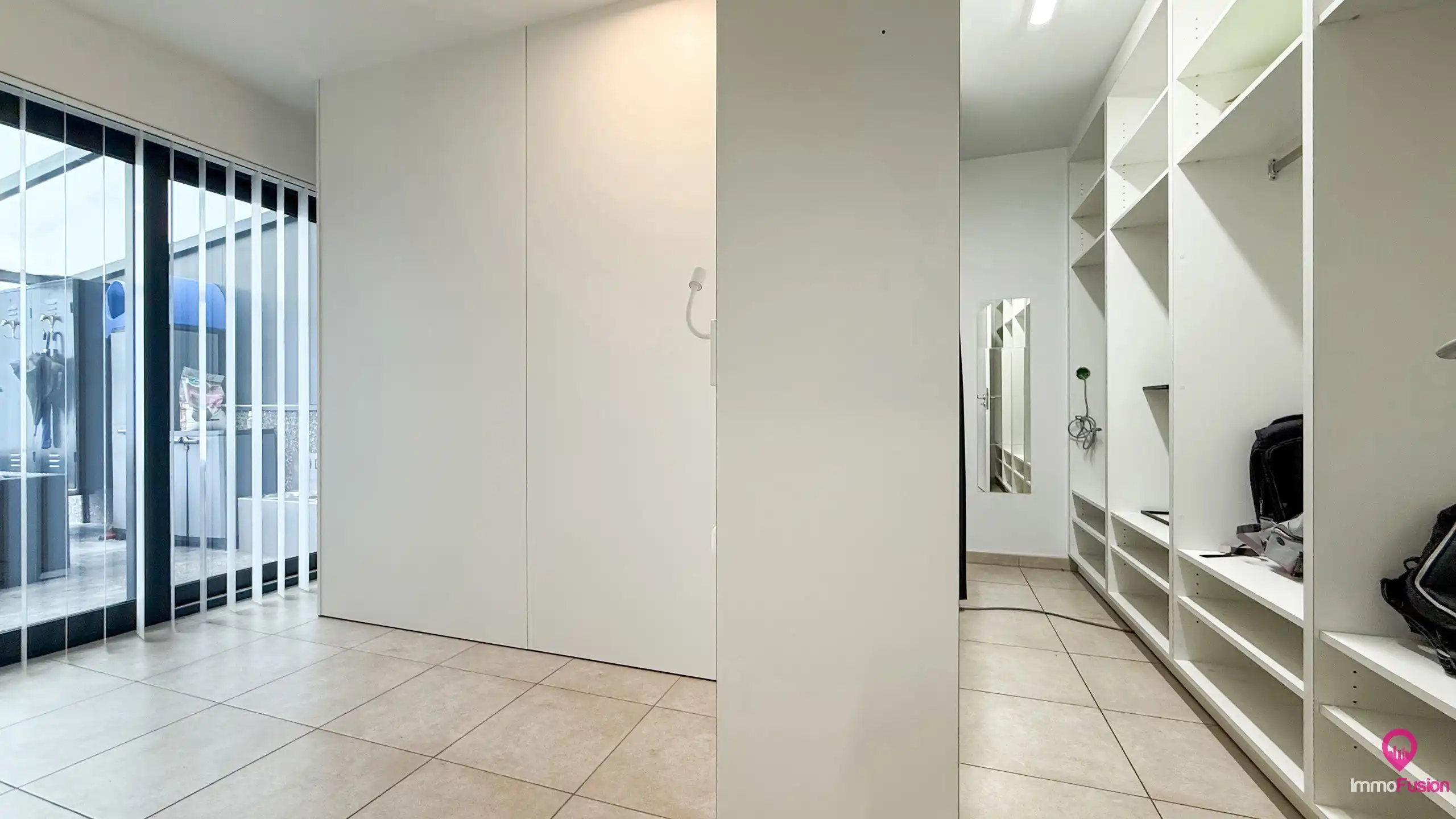 Veelzijdig industrieel pand met ruime woonst en zonnepanelen foto 54