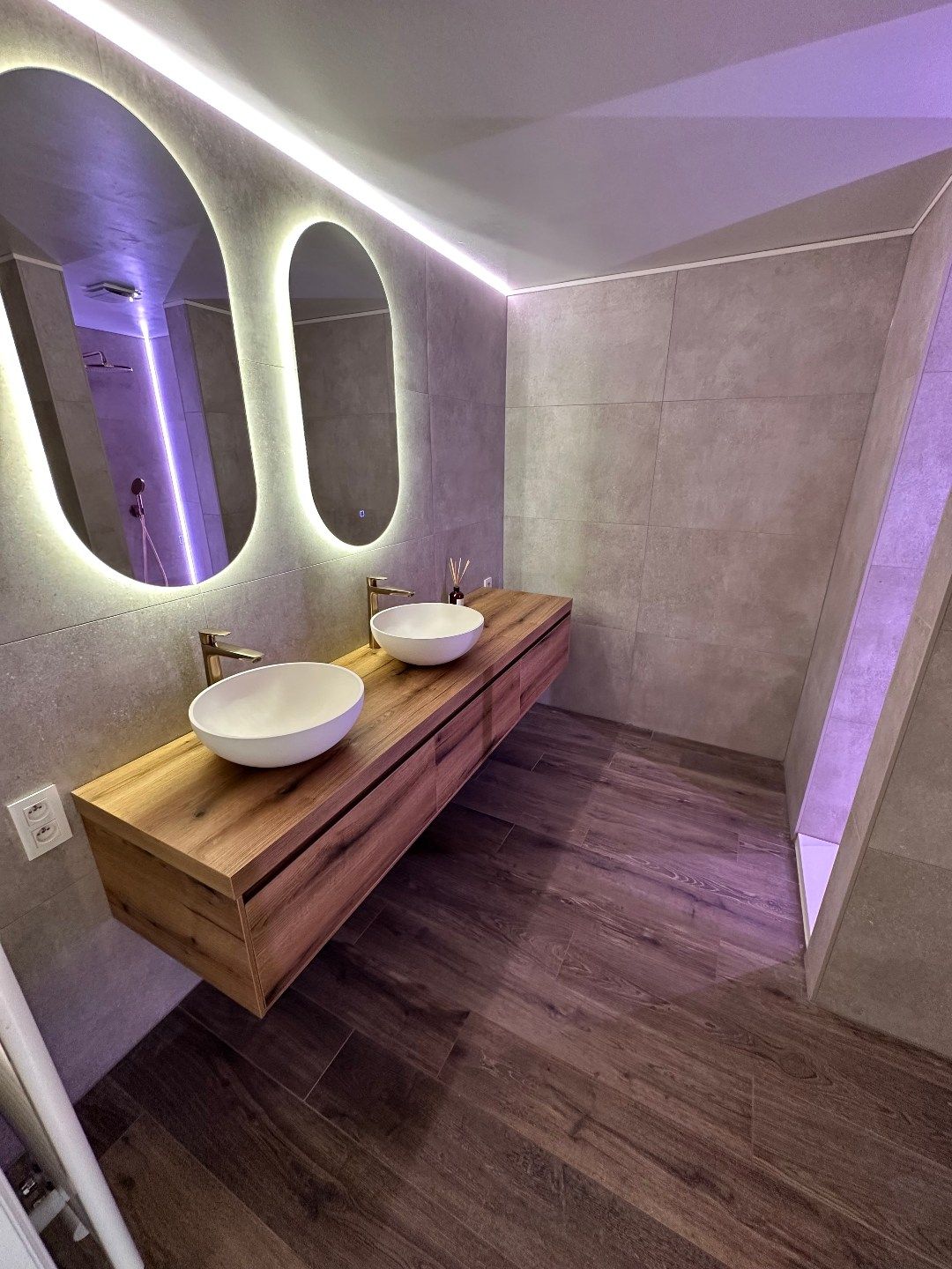 Prachtig dakappartement van 125m² met 2 slaapkamers, een dressing en een autostandplaats in het centrum van Lanaken!  foto 16