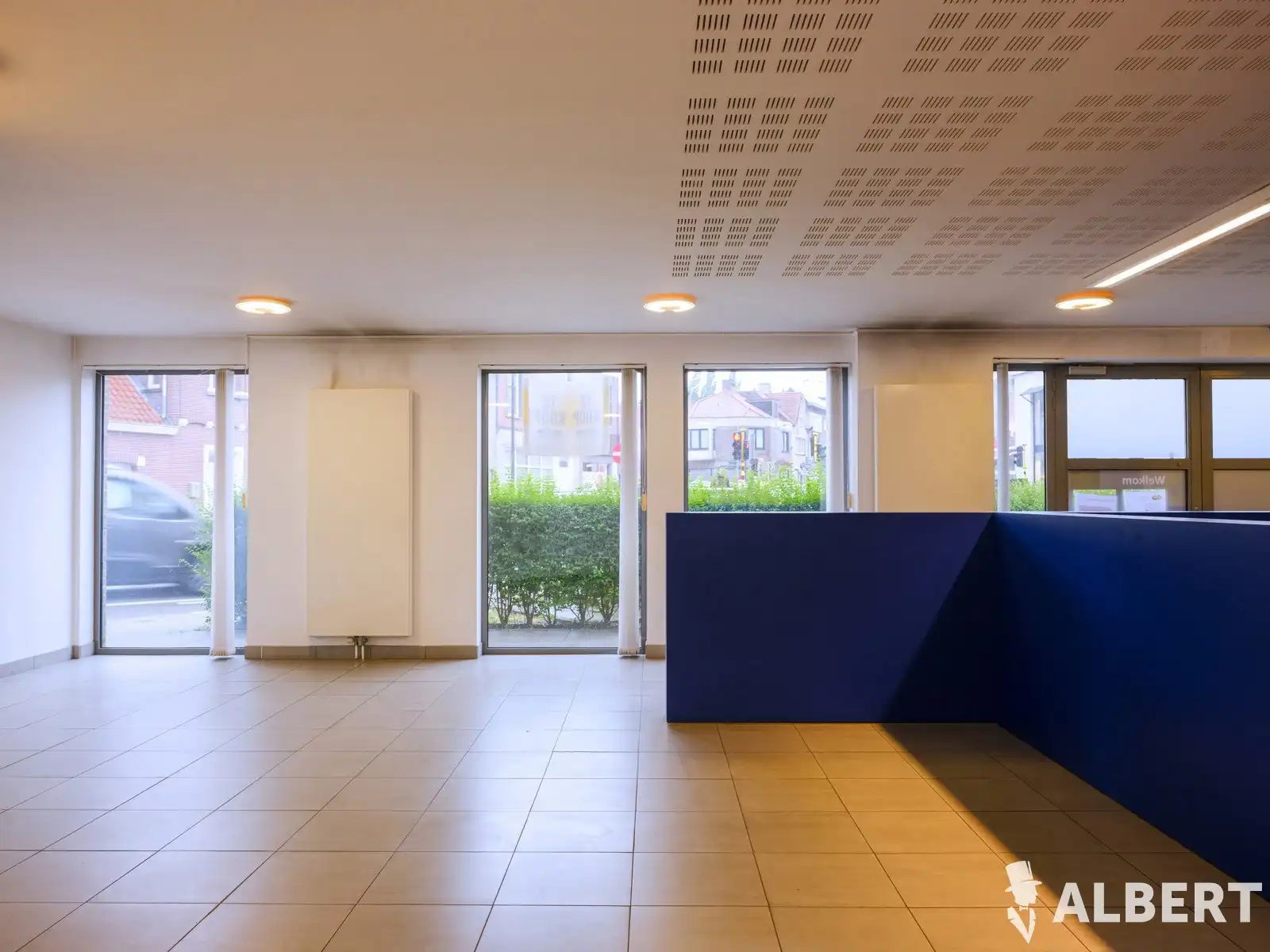 Modern handelspand op zichtlocatie te centrum Tielt foto 14