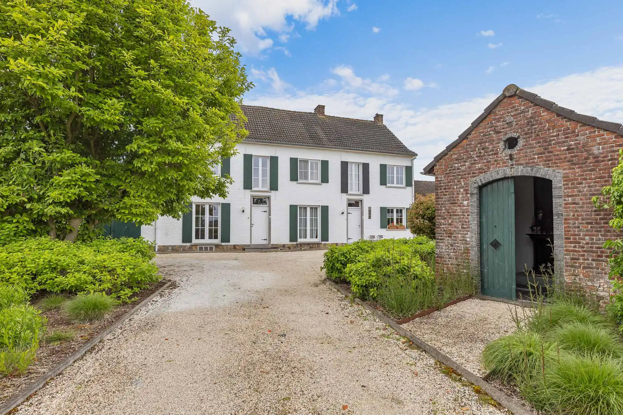 Charmewoningen met aanpalende weide te koop te Pajottegem! foto 8
