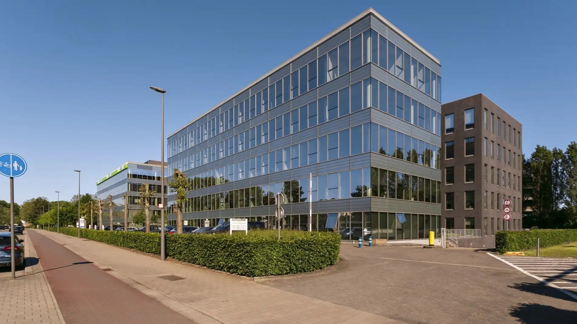 Kantoorruimte te huur in The Ultimate te Berchem foto 21