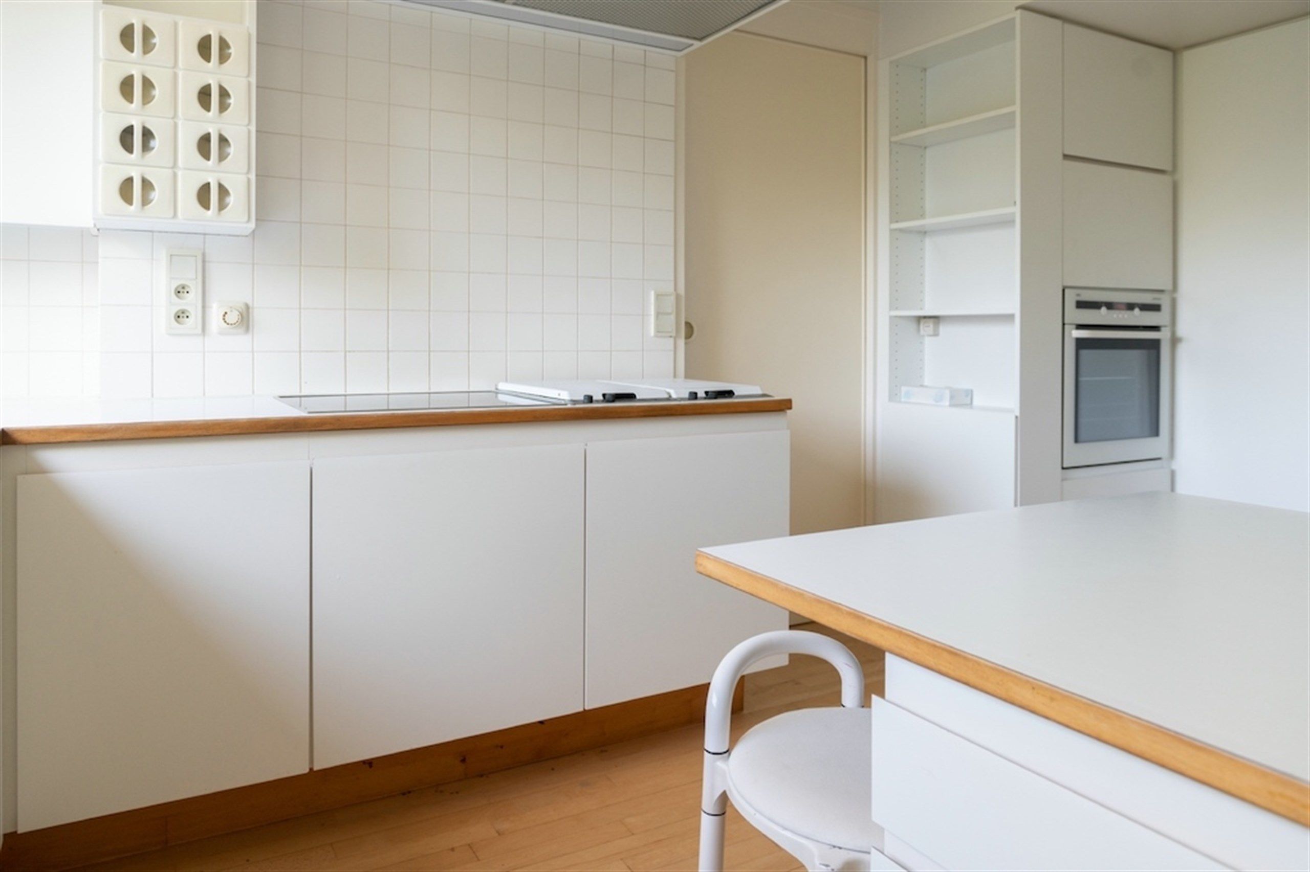 Royale en stevige eigendom op 1000 m2 aan de stadsrand foto 19