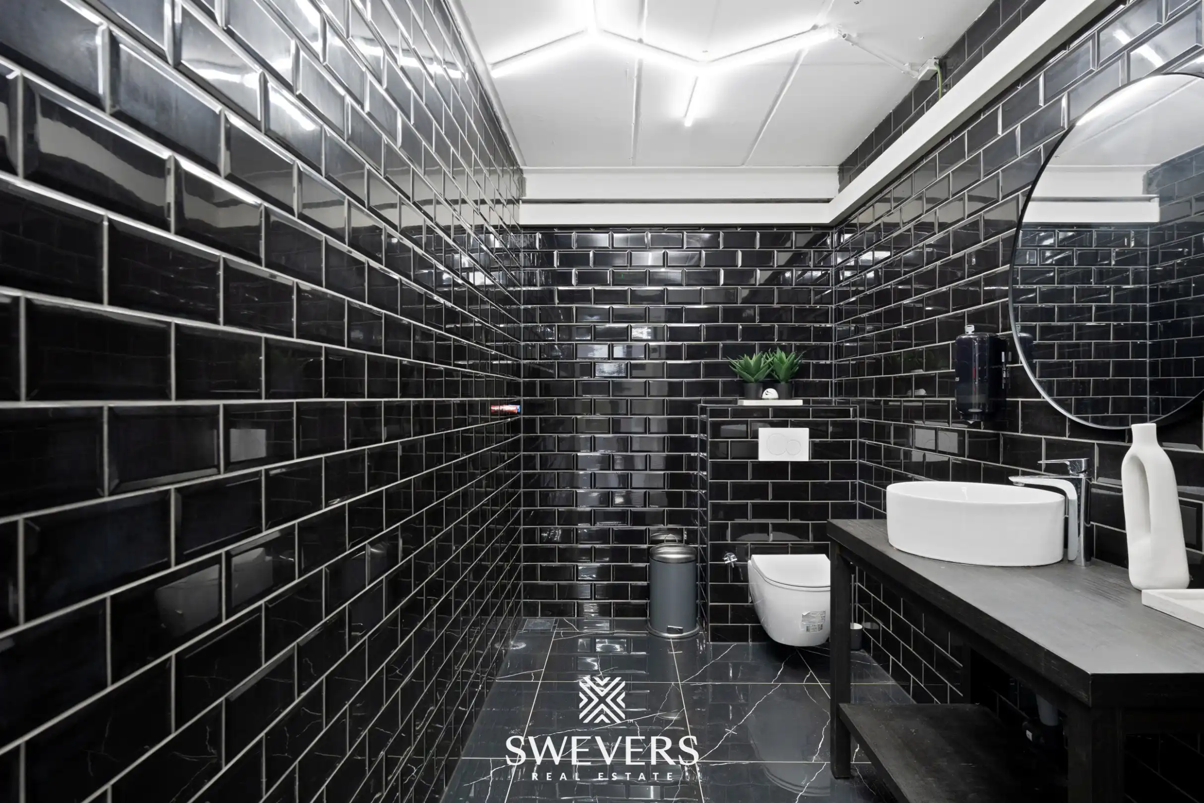 Showroom met commerciële mogelijkheden en toplocatie in Houthalen foto 13