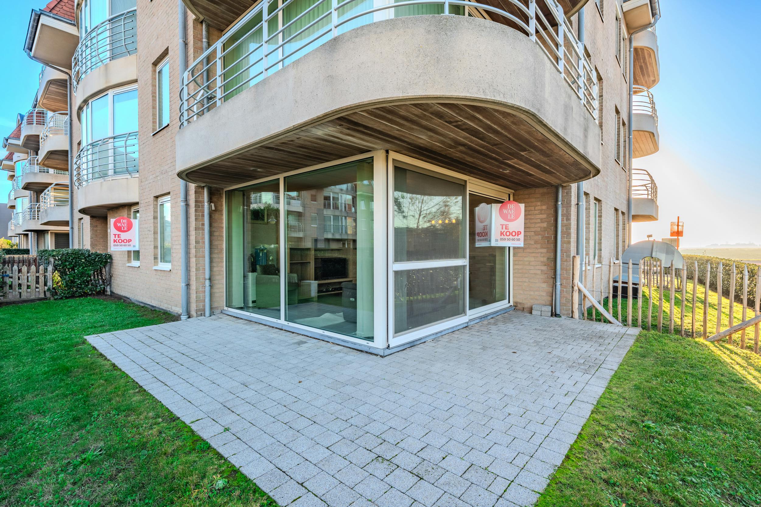 Ruim twee slaapkamer appartement met zongerichte tuin! foto {{pictureIndex}}