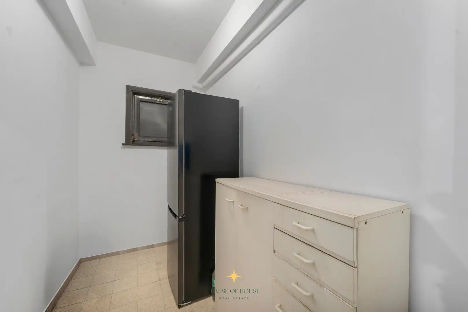 Ruim en lichtrijk appartement mét garage in Sint-Andries foto 8