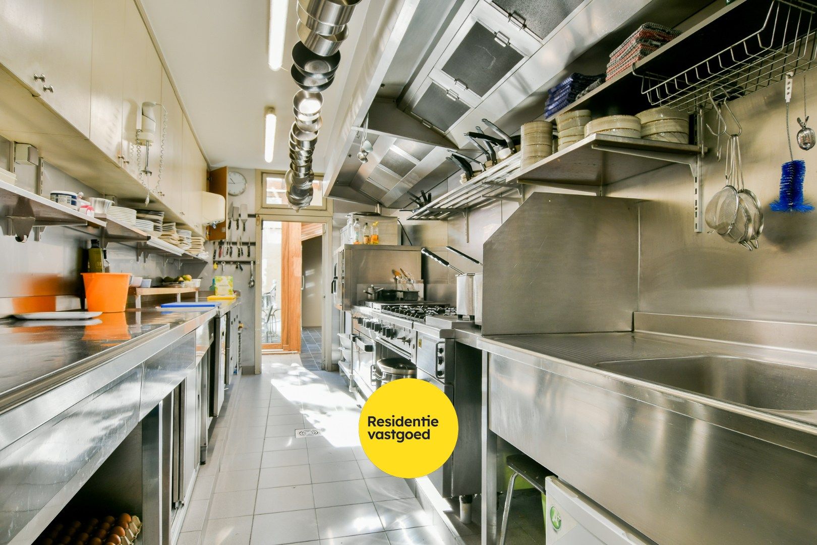 Uitzonderlijk handelspand met woonst op toplocatie! foto 15