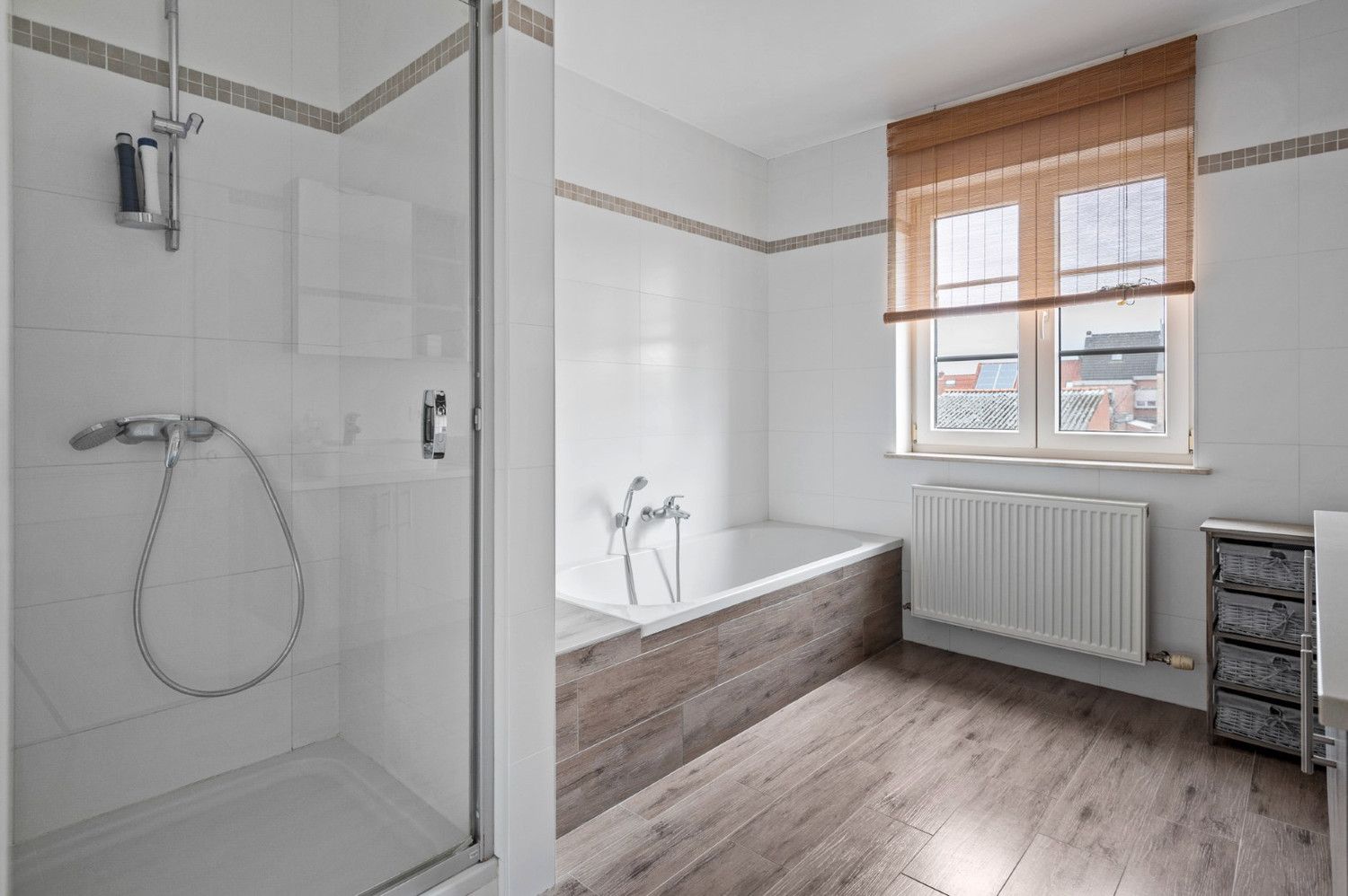 TOPLOCATIE! H.O.B. MET 4 SLK, GARAGE EN TUIN! foto 16