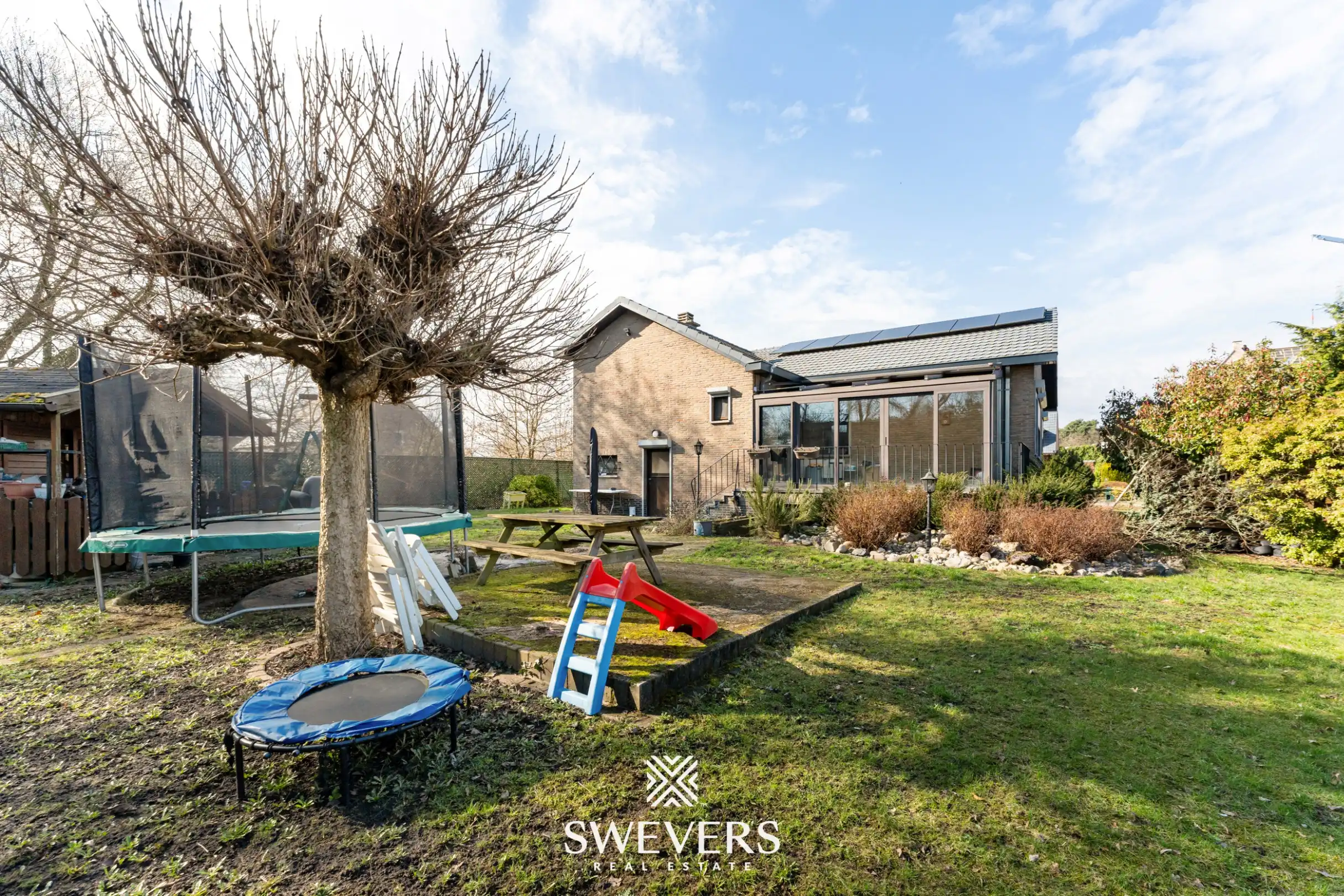 Instapklare splitlevelwoning met 5 slaapkamers rustige en centrale gelegen foto 22