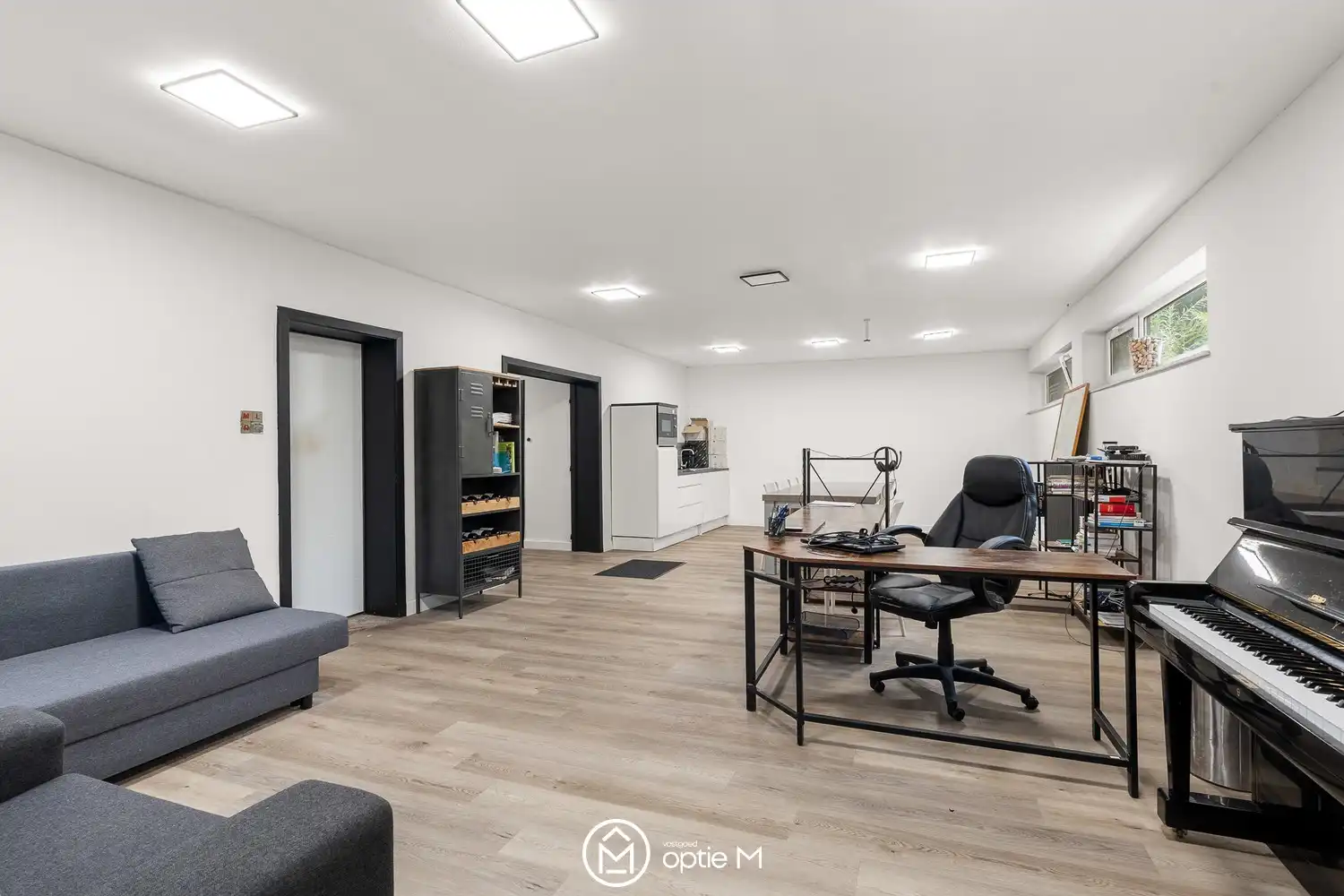 VERRASSEND RUIME HALFOPEN WONING MET 361 M², 5 SLAAPKAMERS EN TAL VAN MOGELIJKHEDEN foto 18