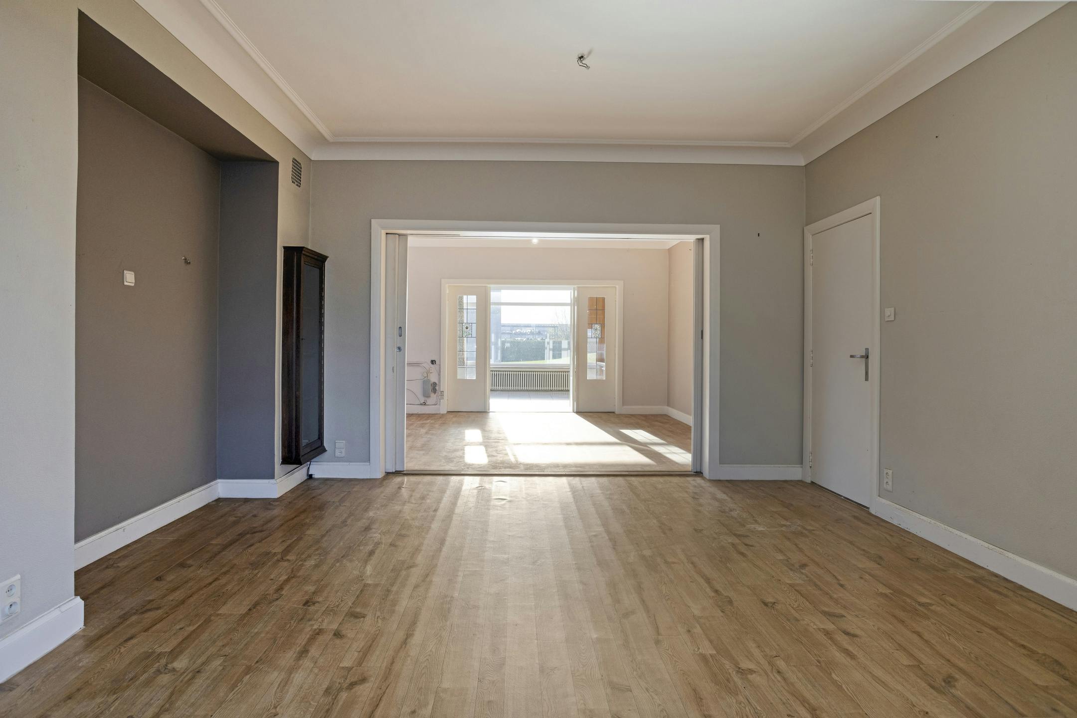 Ruime woning met loods op 2.127m² te Lo-Reninge. foto 4