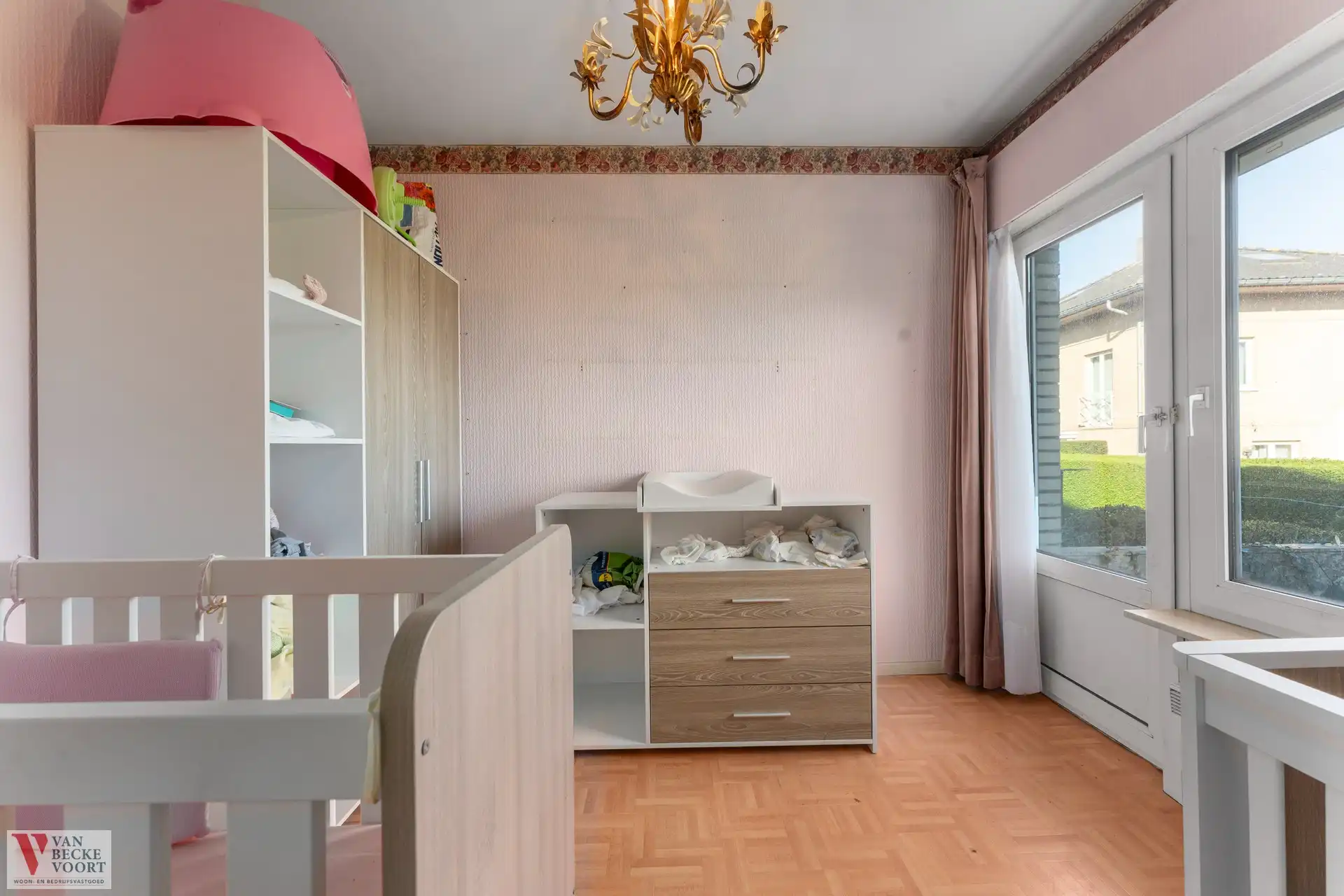 Halfopen woning opgedeeld in 2 units foto 9