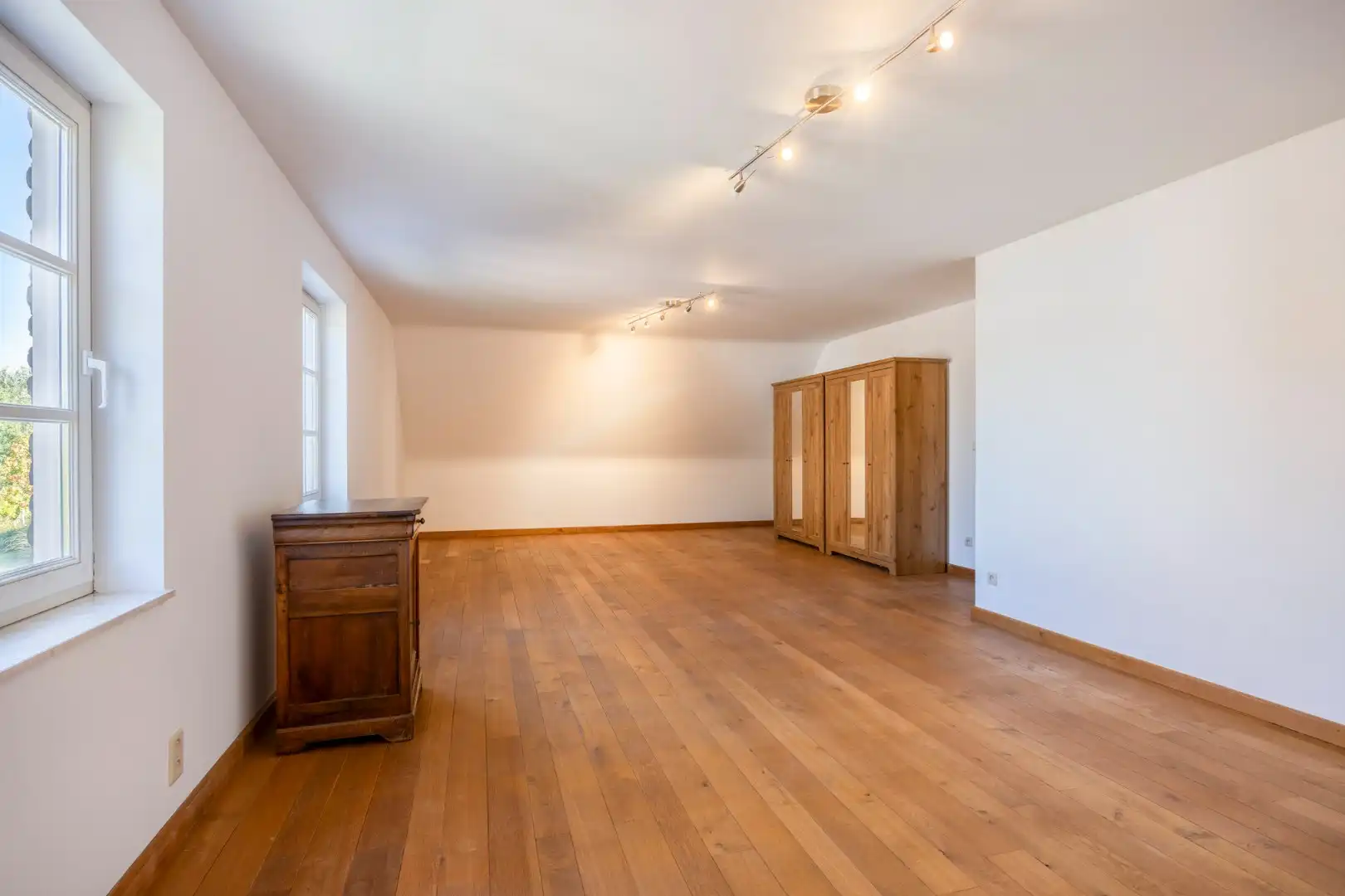 Villa met bureau,  5 slaapkamers, 2 badkamers en ruime tuin in Bierbeek! - EPC 172 kWh/m² - bewoonbare opp. 242 m² foto 18