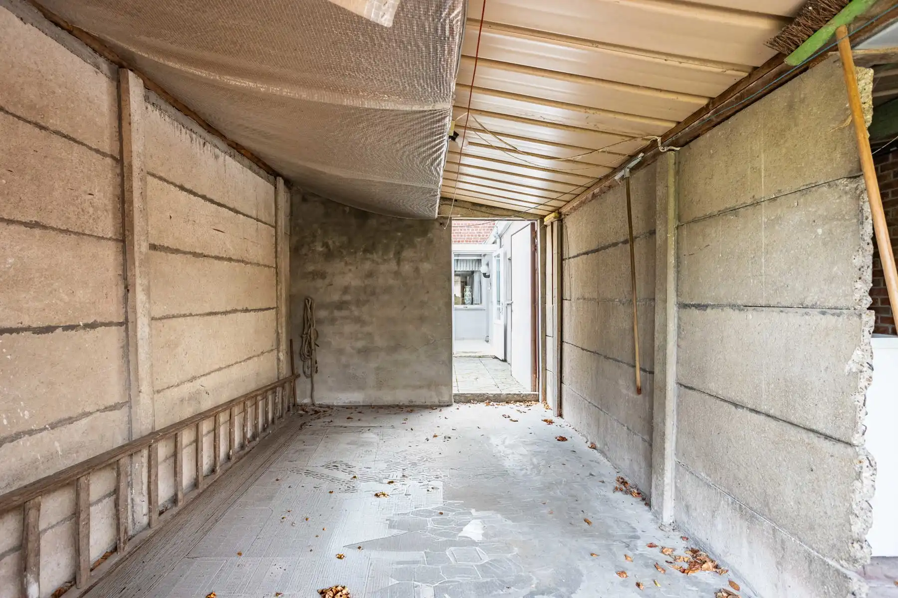 Leuke op te frissen woning aan de stadsrand! foto 10