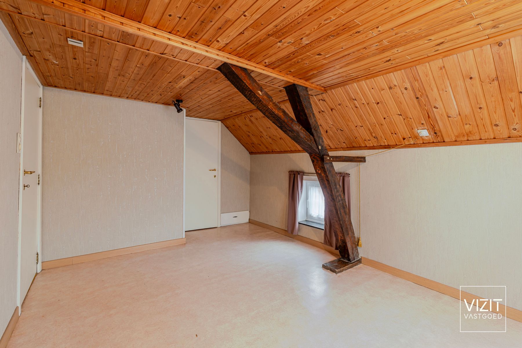 Karaktervolle boerderij met binnenkoer in Waarbeke (Geraardsbergen) foto 12