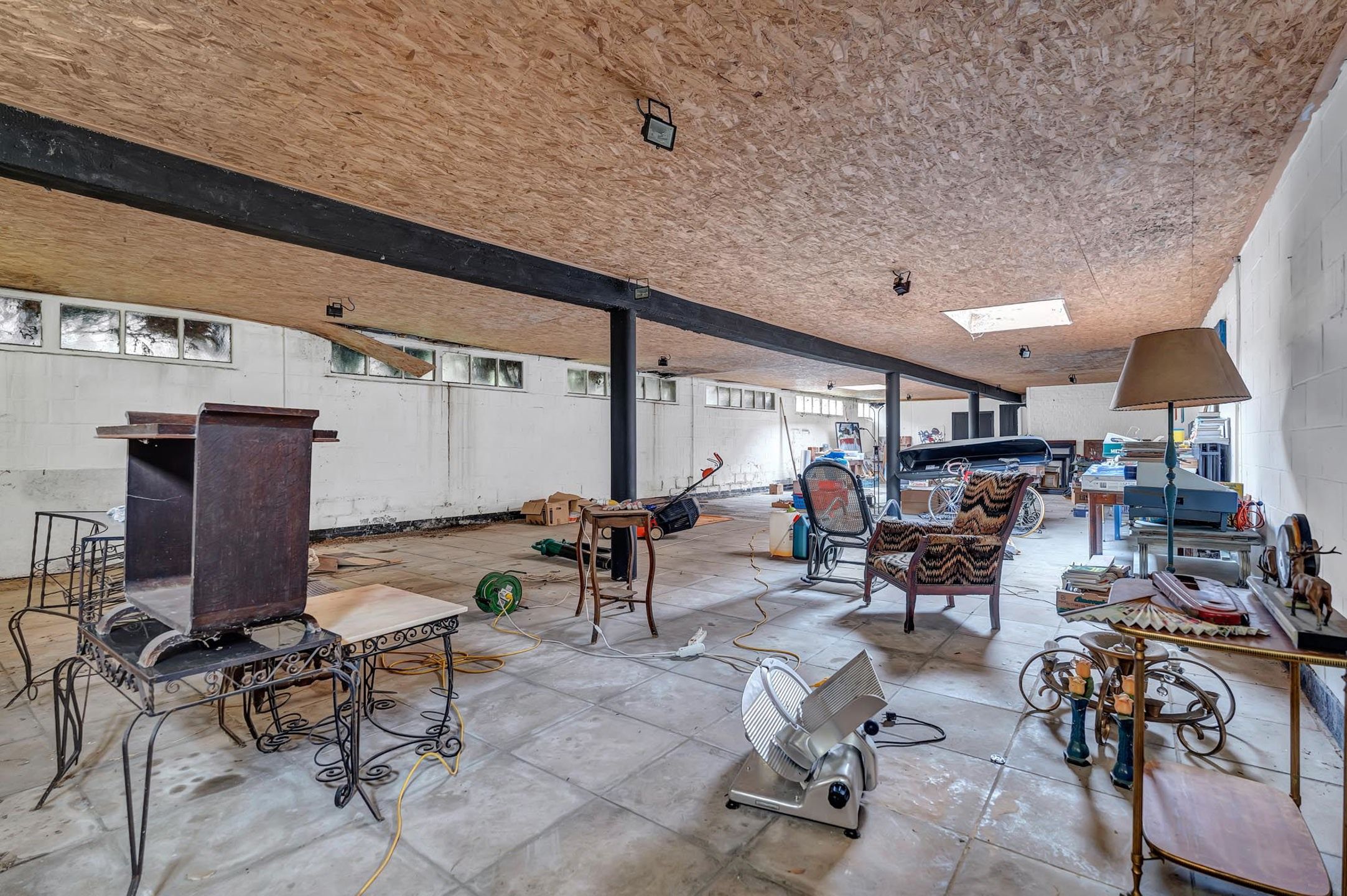 Te renoveren woning met opslagruimte/handelspand van 290 m² foto 31