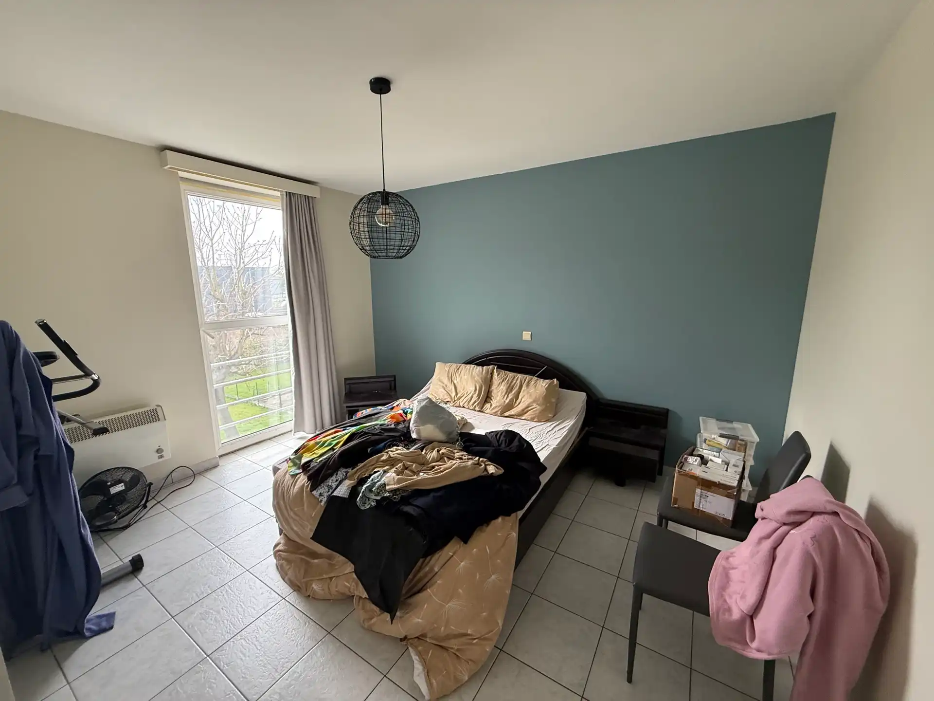 WICHELEN - Ruim appartement mét garage. foto 11