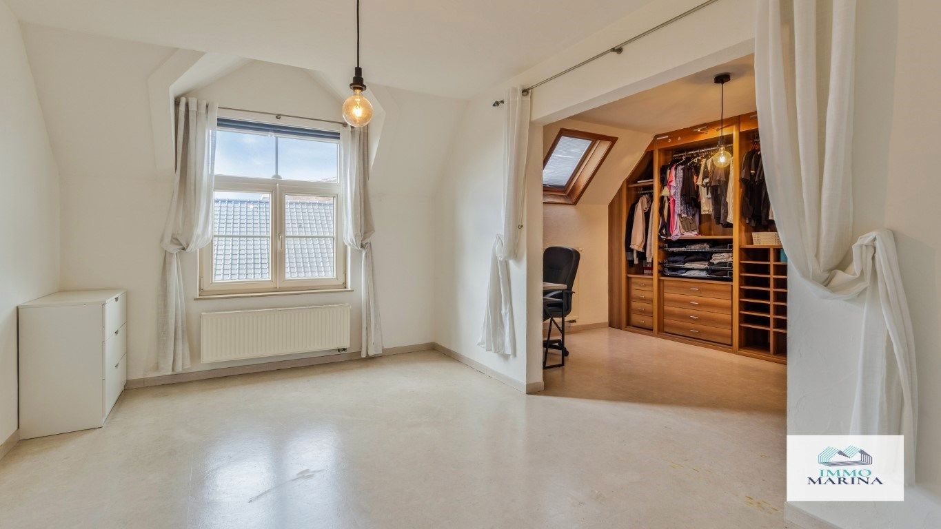 Instapklaar duplex-appartement met 3slpk foto 9