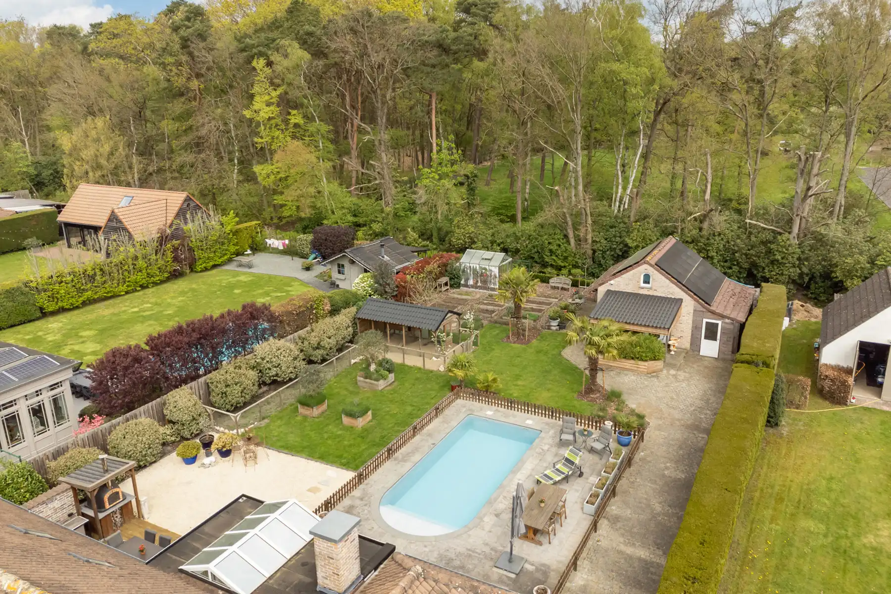 Instapklare villa gelegen in een doodlopende straat foto 21