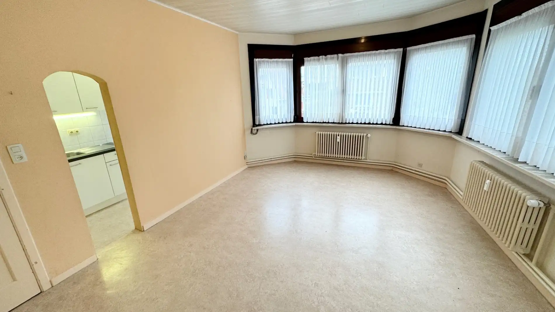 Femina - Gebouw met 3 appartementen foto 17