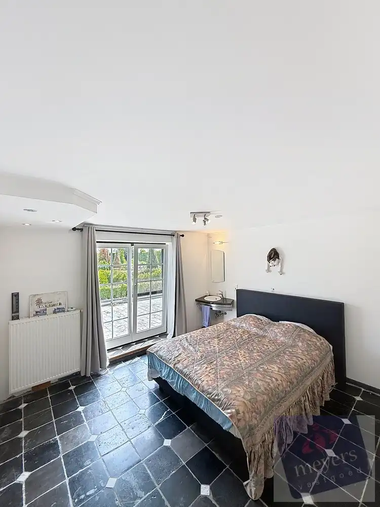 Hoeve met zwembad op 1,2 ha in Alken foto 22