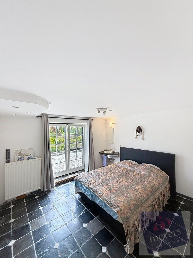 Hoeve met zwembad op 1,2 ha in Alken foto 22