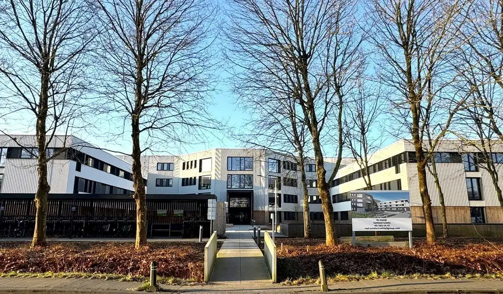 Vernieuwde kantoren te huur op toplocatie in Zwijnaarde foto 26