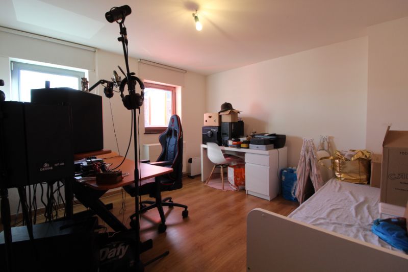 Gezellige woning met ruime tuin te huur in Dadizele foto 8