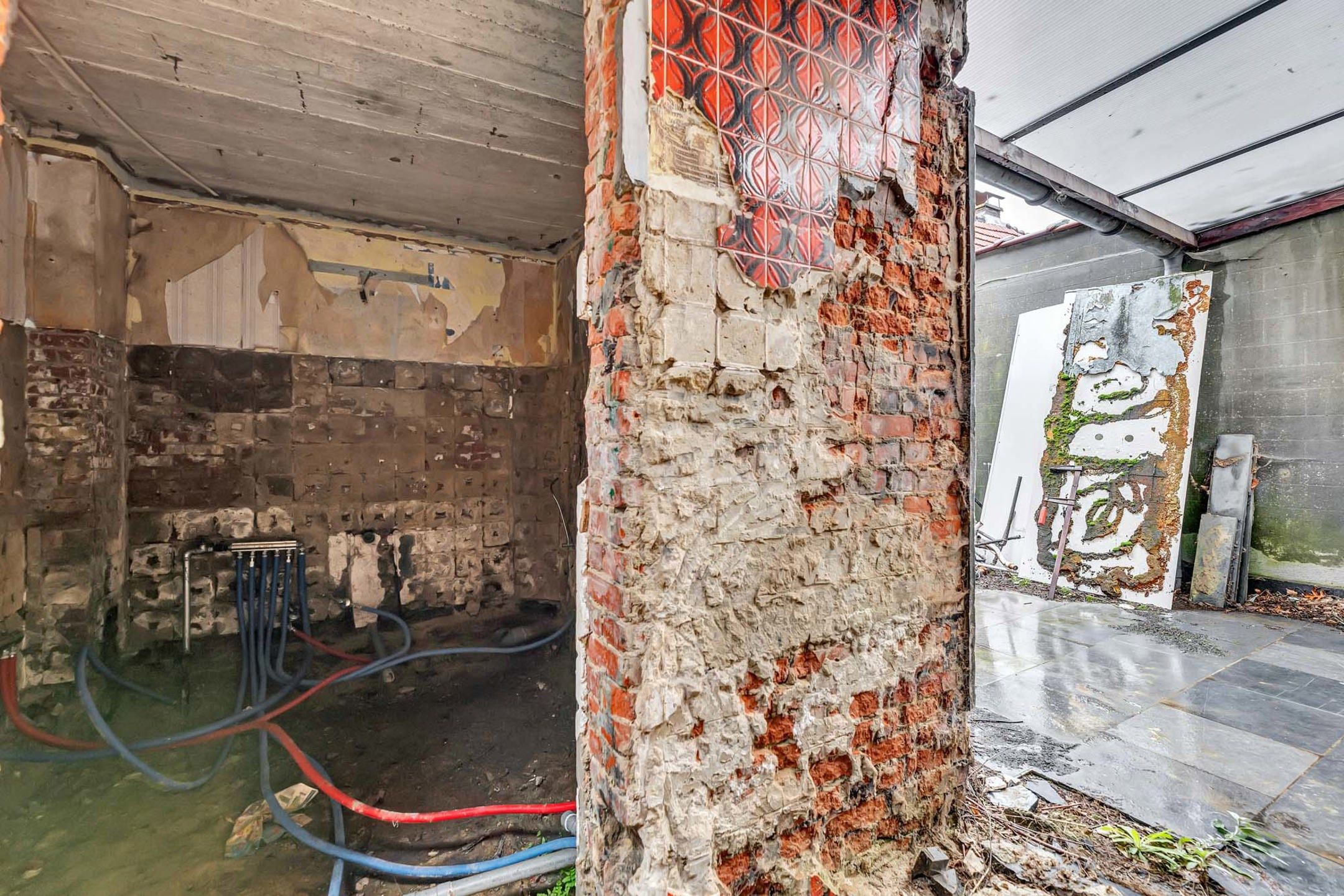 Volledig te renoveren halfopen bebouwing te Aalst foto 9