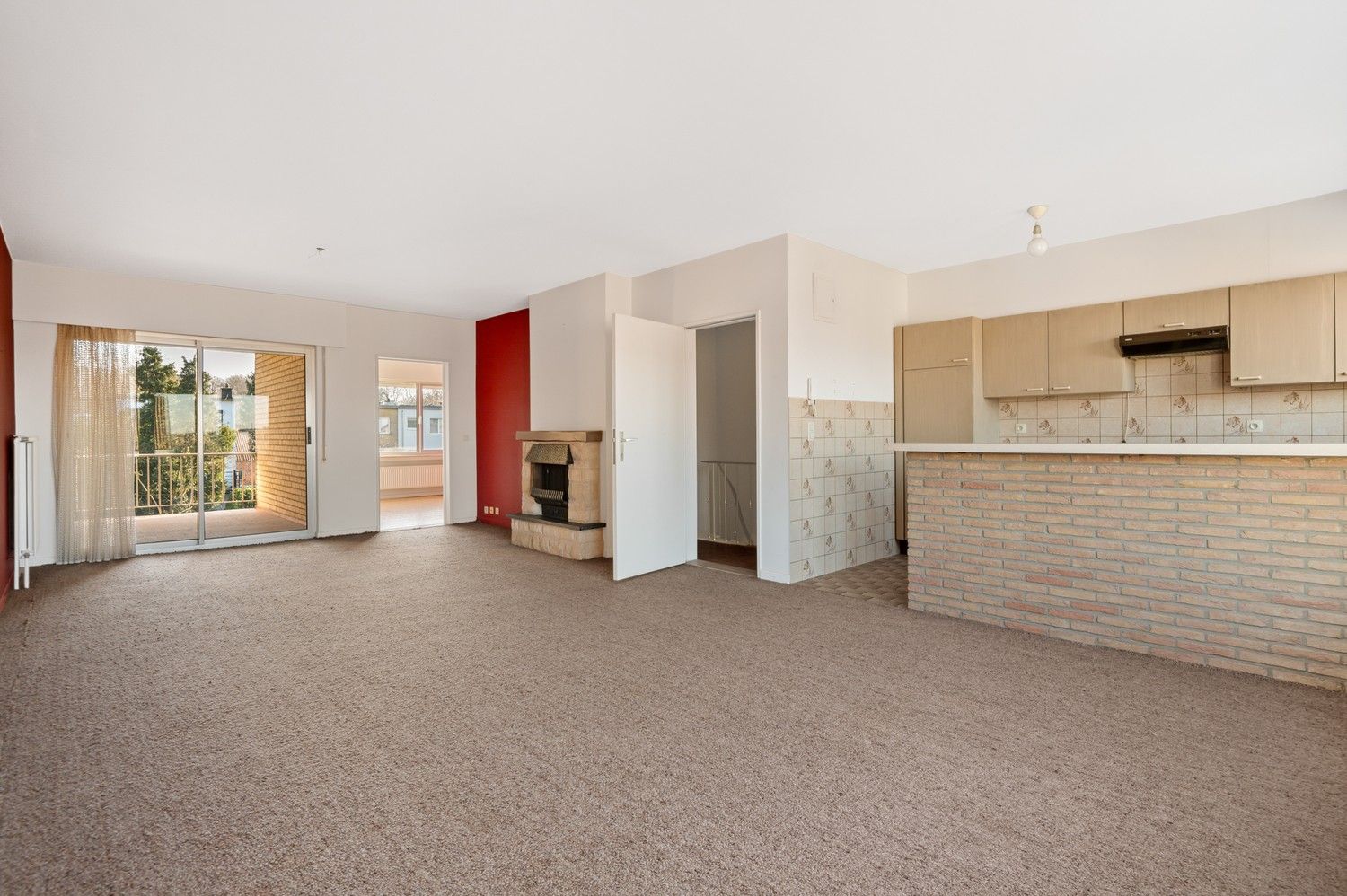 Unieke bel-etage verdeeld in 2 wooneenheden te koop in Hoevenen! foto 12