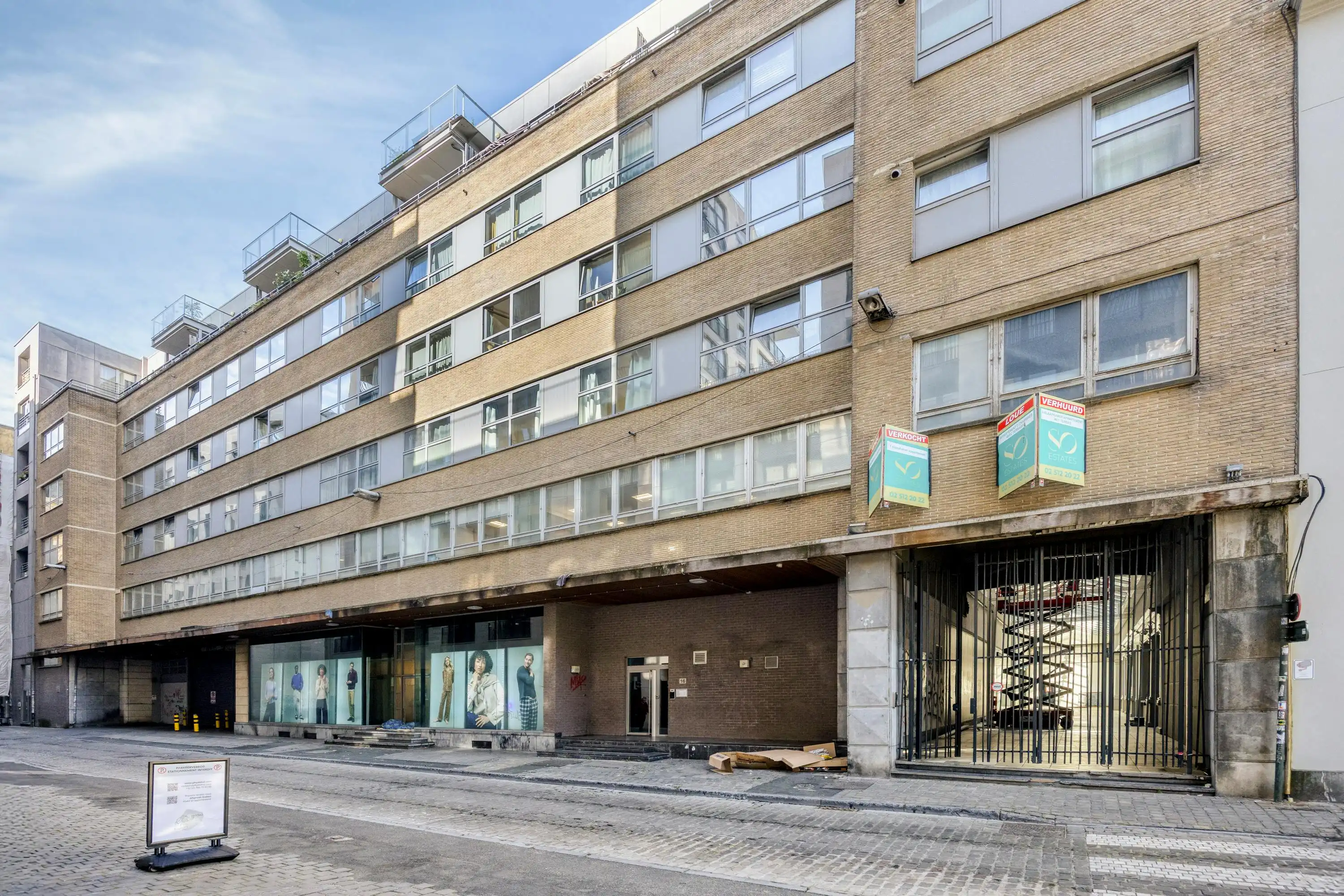 Grote studio te koop met aparte slaapruimte in het centrum  foto 14
