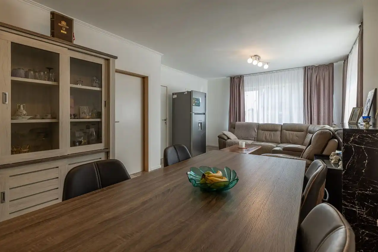 villastijl,vernieuwd in 2018, label D, mooi perceel foto 11