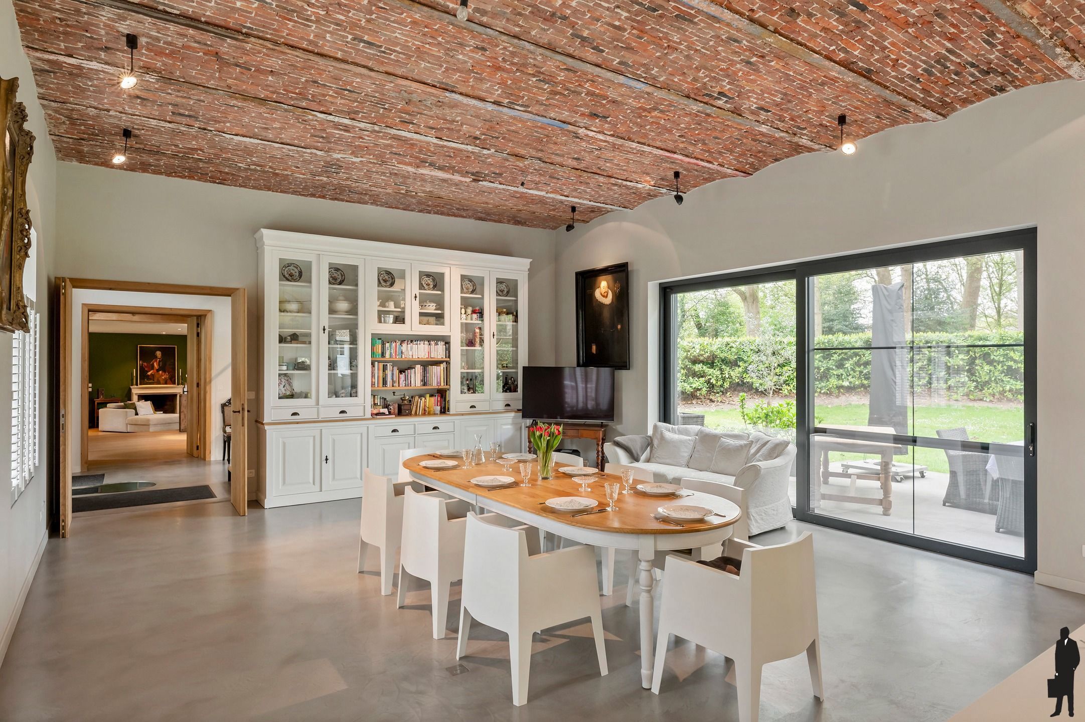 Uitzonderlijk kasteelhoeve in het park van Kasteel Wissekerke. foto 26