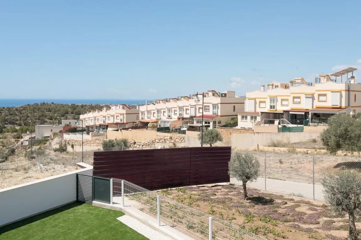 Hedendaagse pareltjes nabij de zee: moderne villa's met prachtig zicht foto 27