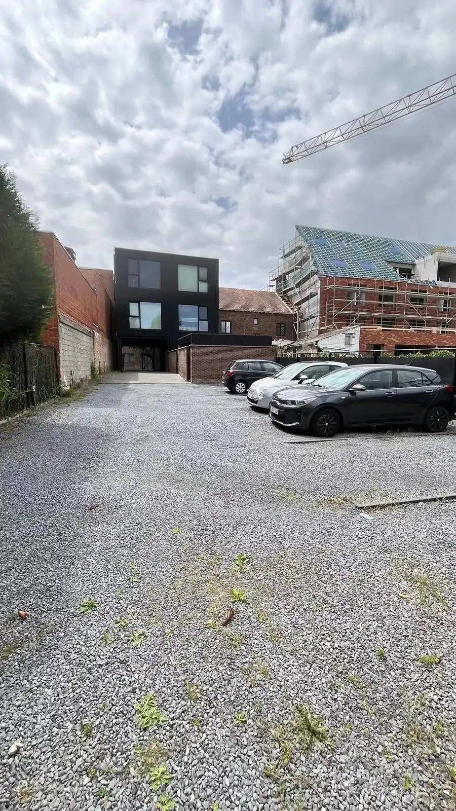 Staanplaats te huur vlak aan station Diepenbeek foto 2