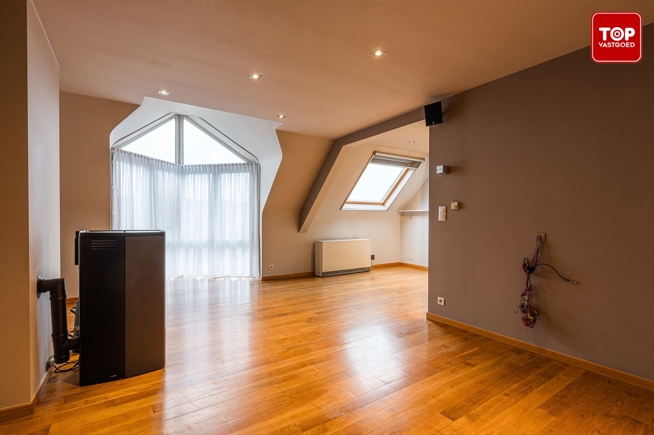 Instapklaar 2 slaapkamer appartement met garage in kleinschalig gebouw foto 9