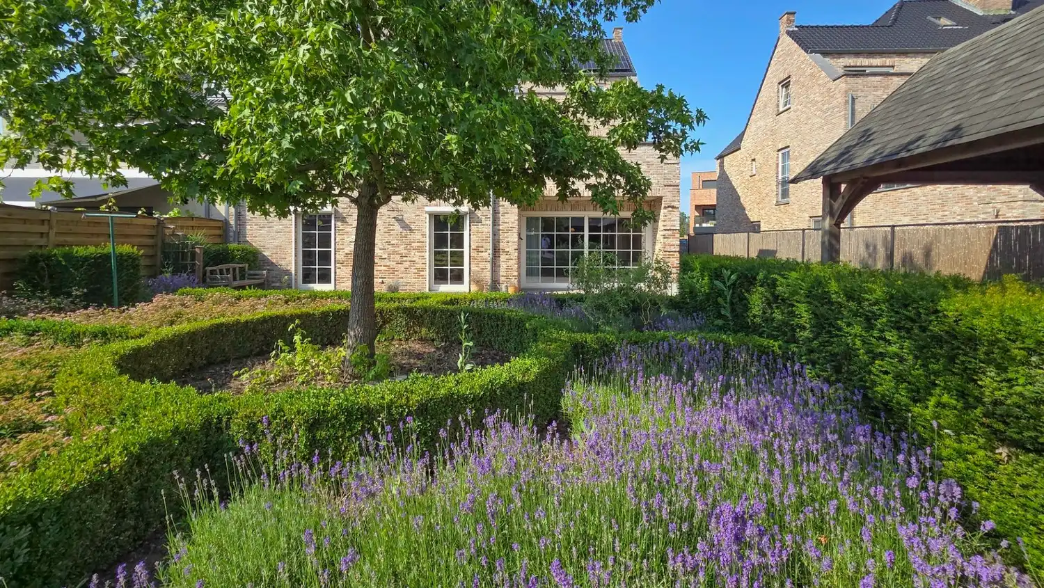 RUIM APPARTEMENT (140m²) OP TOPLOCATIE MET 3SK + TUIN foto 8