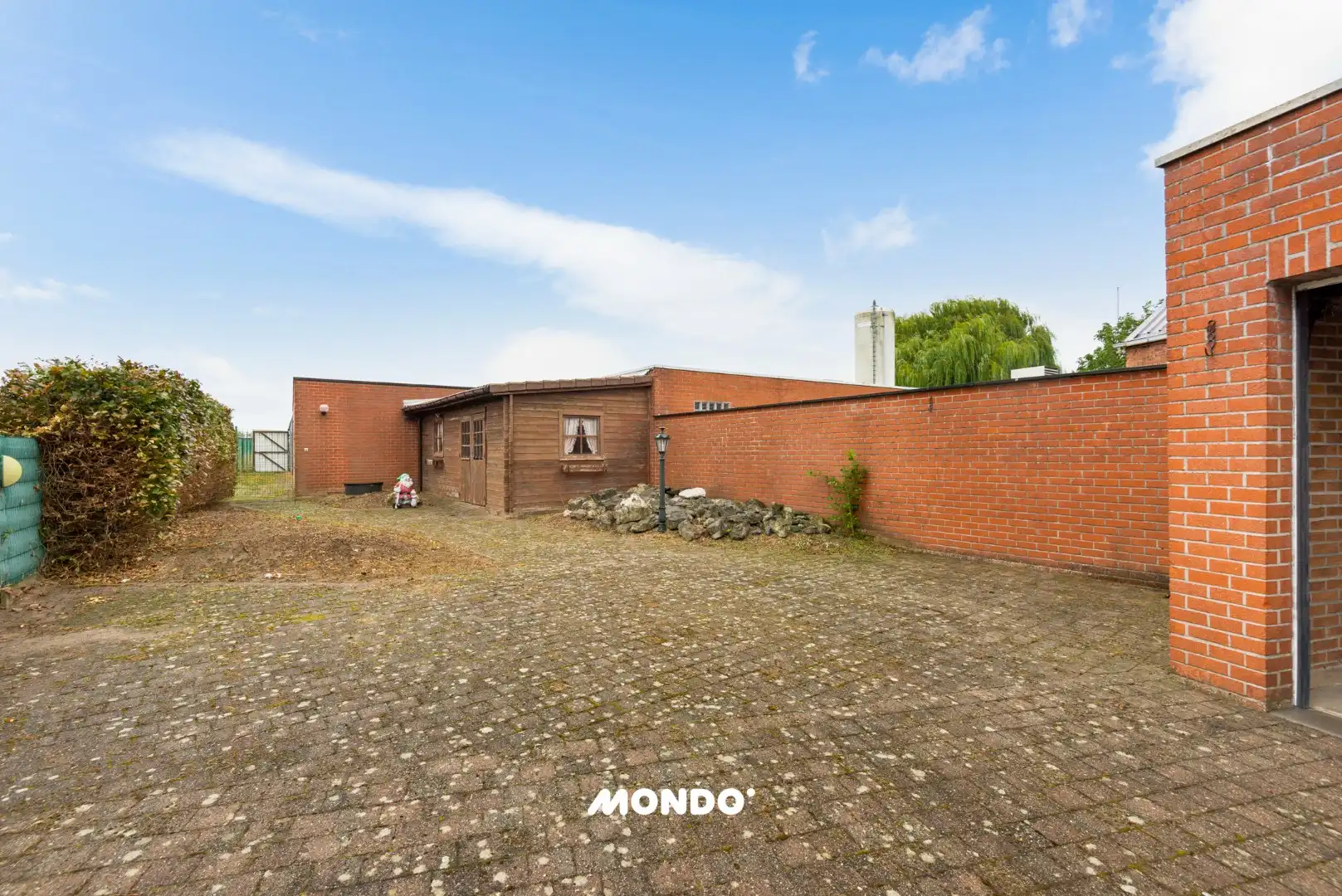 Te renoveren HOB met oprit, garage & potentieel te Opwijk. foto 26