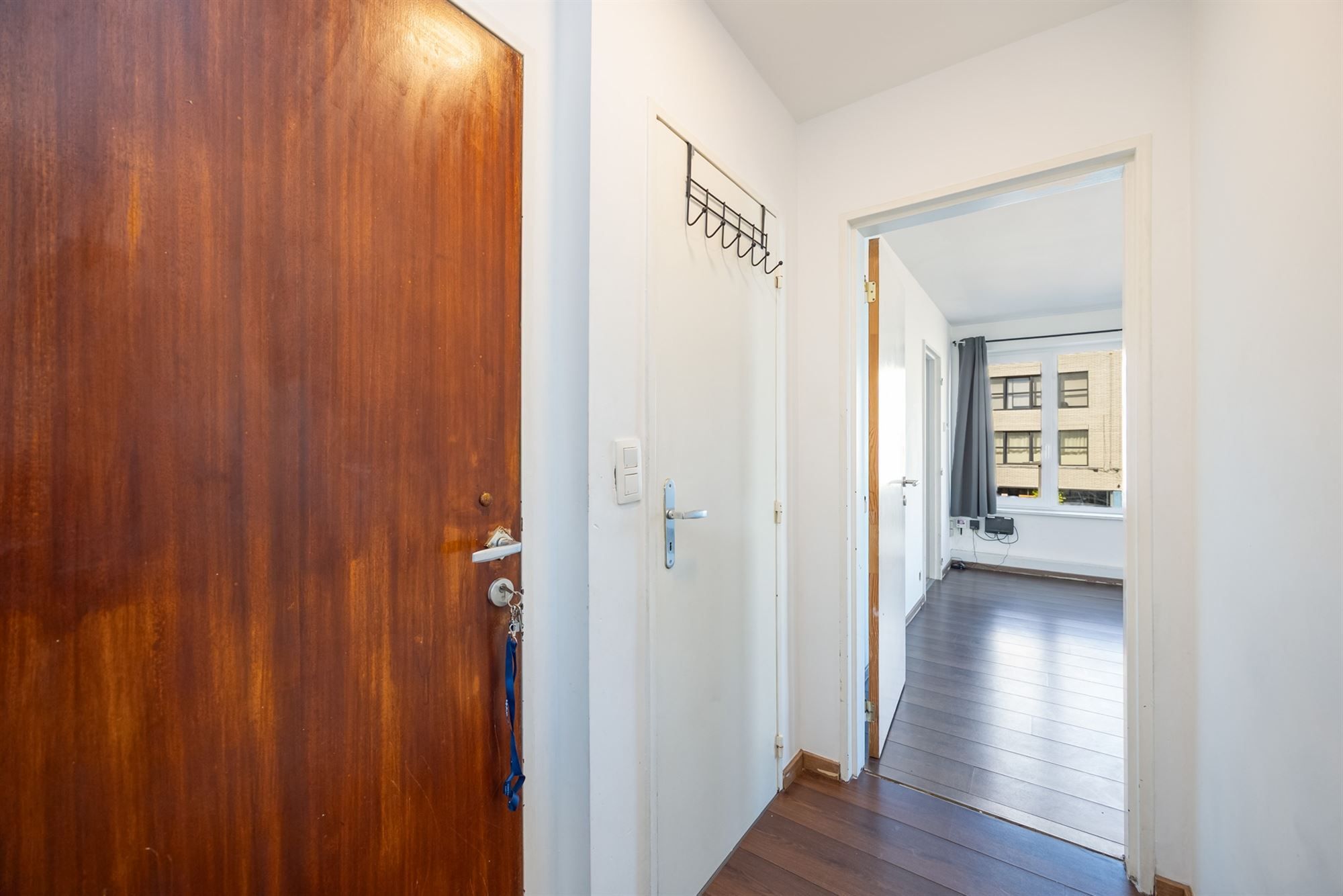 Lichtrijk hoekappartement met 1 slaapkamer foto 6