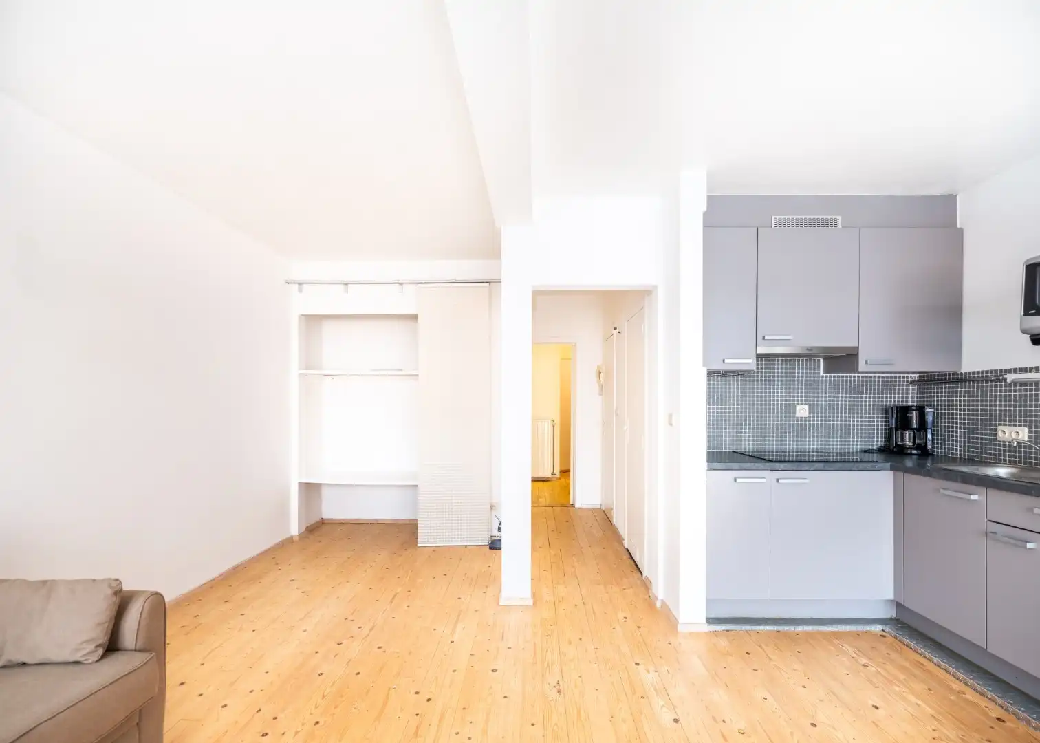 Dona Fabiola - KV01 foto 6