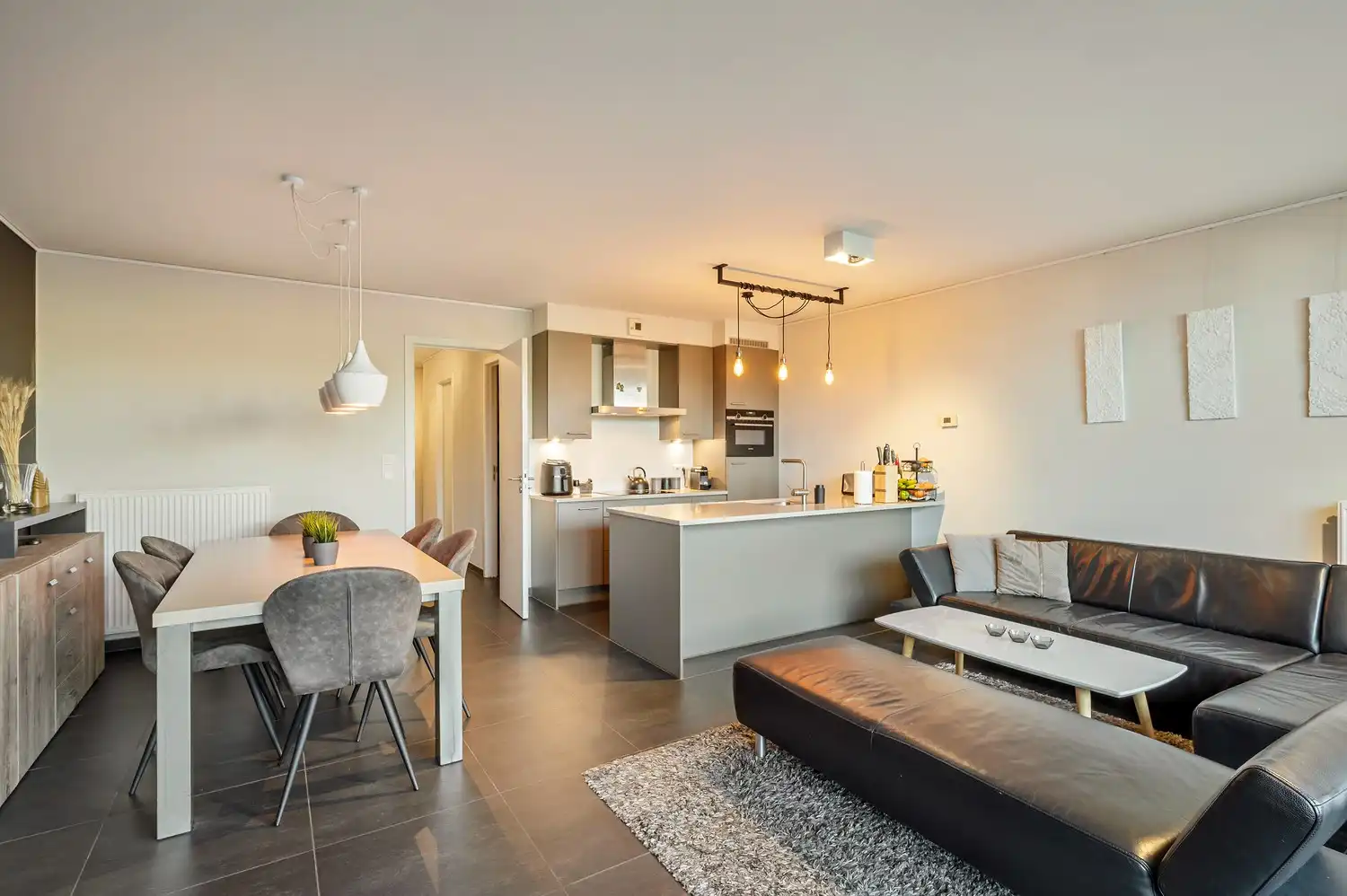 TE KOOP | Instapklaar gelijkvloers appartement in het centrum van Heist-op-den-Berg. foto 3