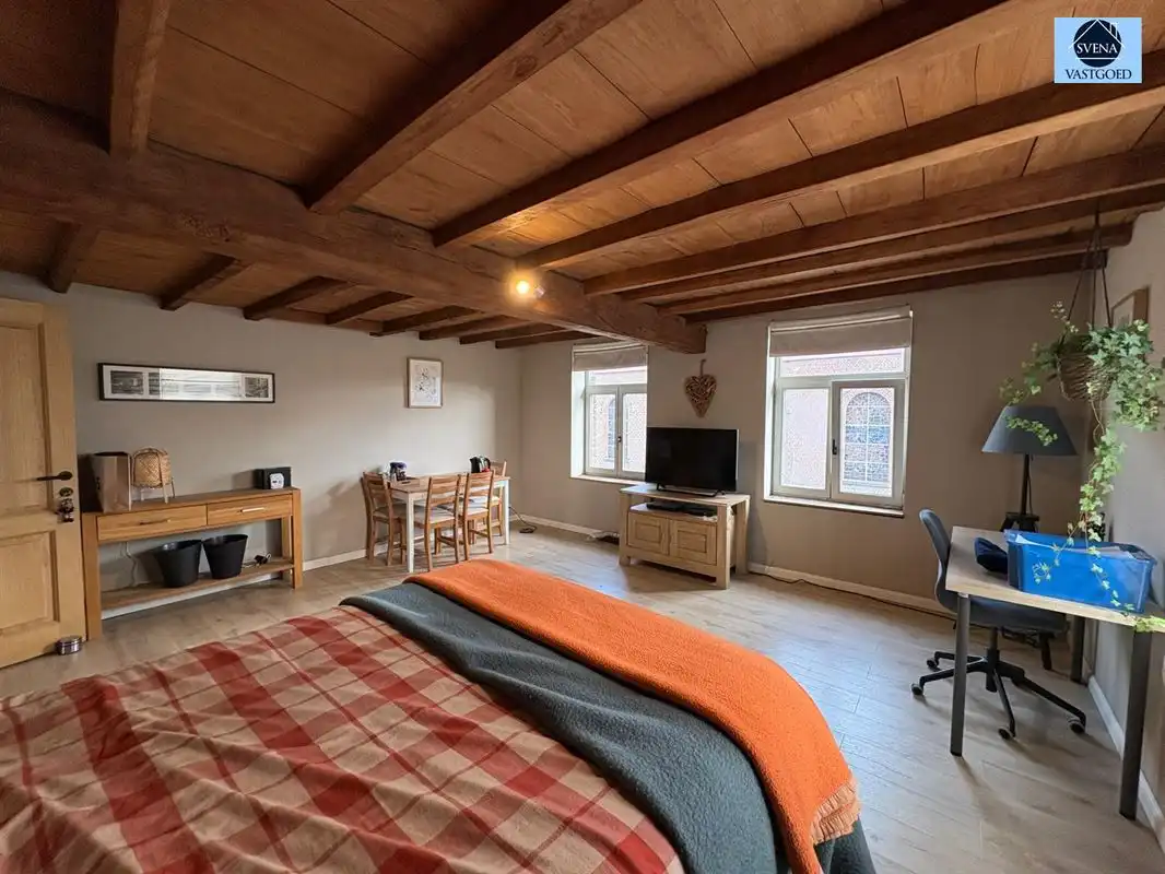 VERDER AF TE WERKEN WONING MET VEEL MOGELIJKHEDEN foto 2