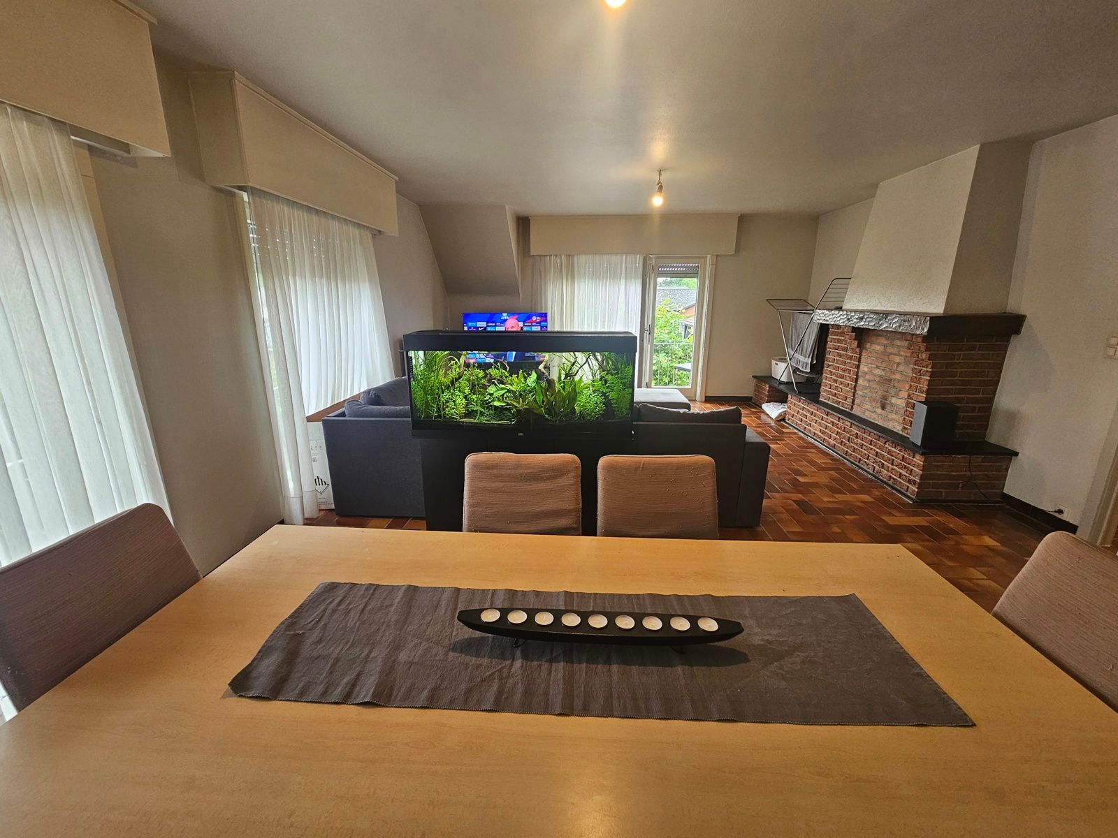 Ruim appartement met 3 slaapkamers ! foto 3