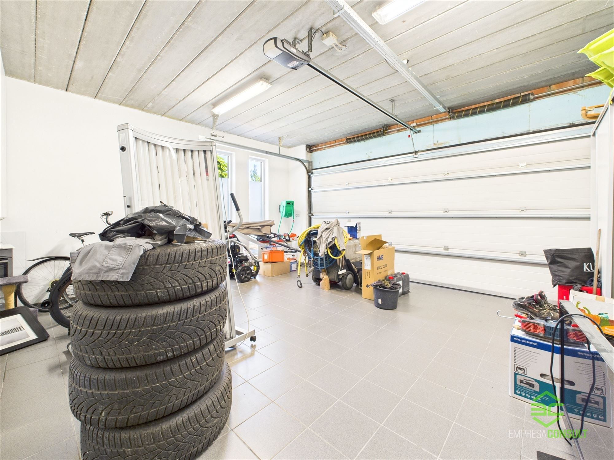 Prachtige villa met 4 slpk op een rustige locatie! foto 14