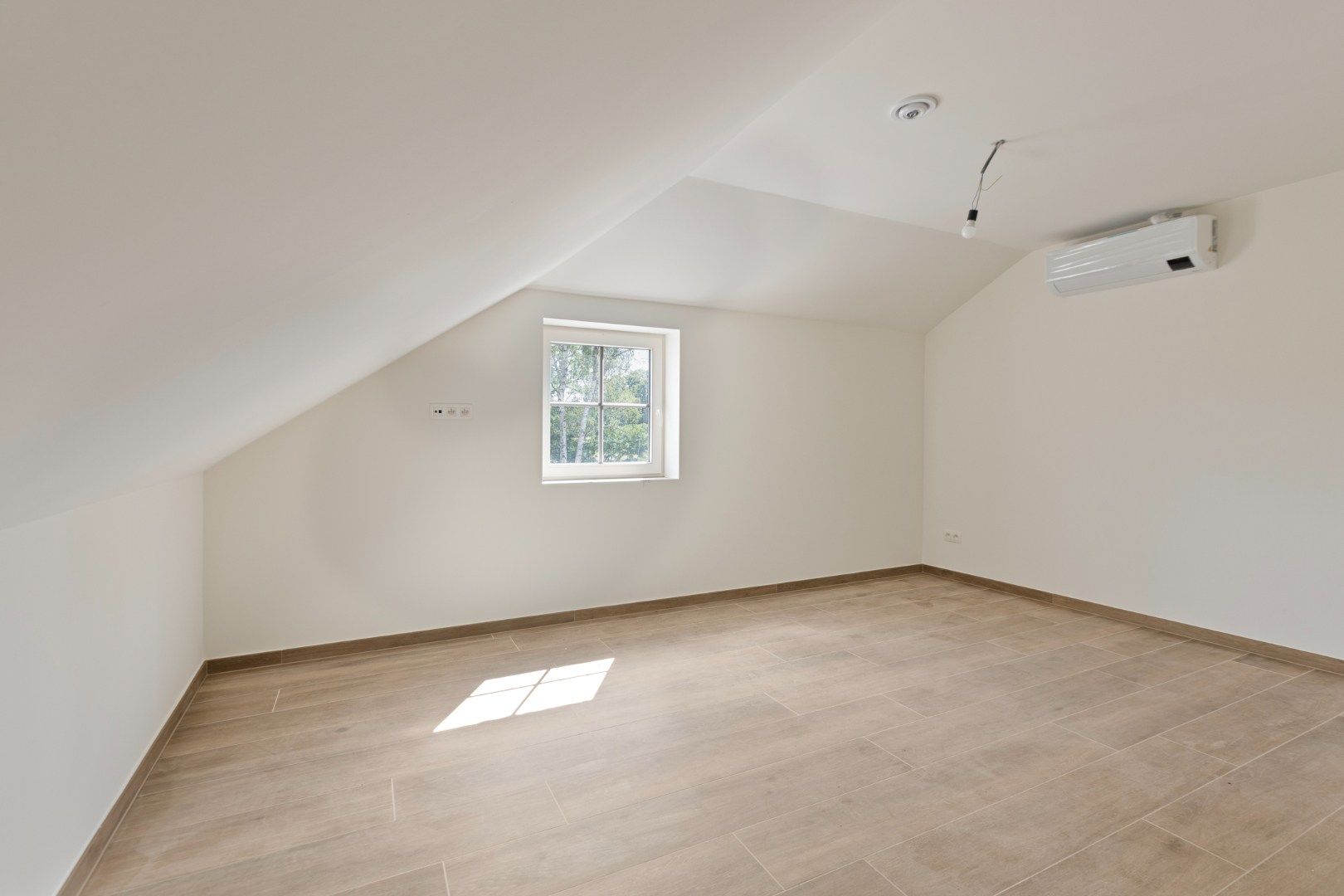 Recent gerenoveerde woning met 5 slaapkamers in Olmen! foto 19
