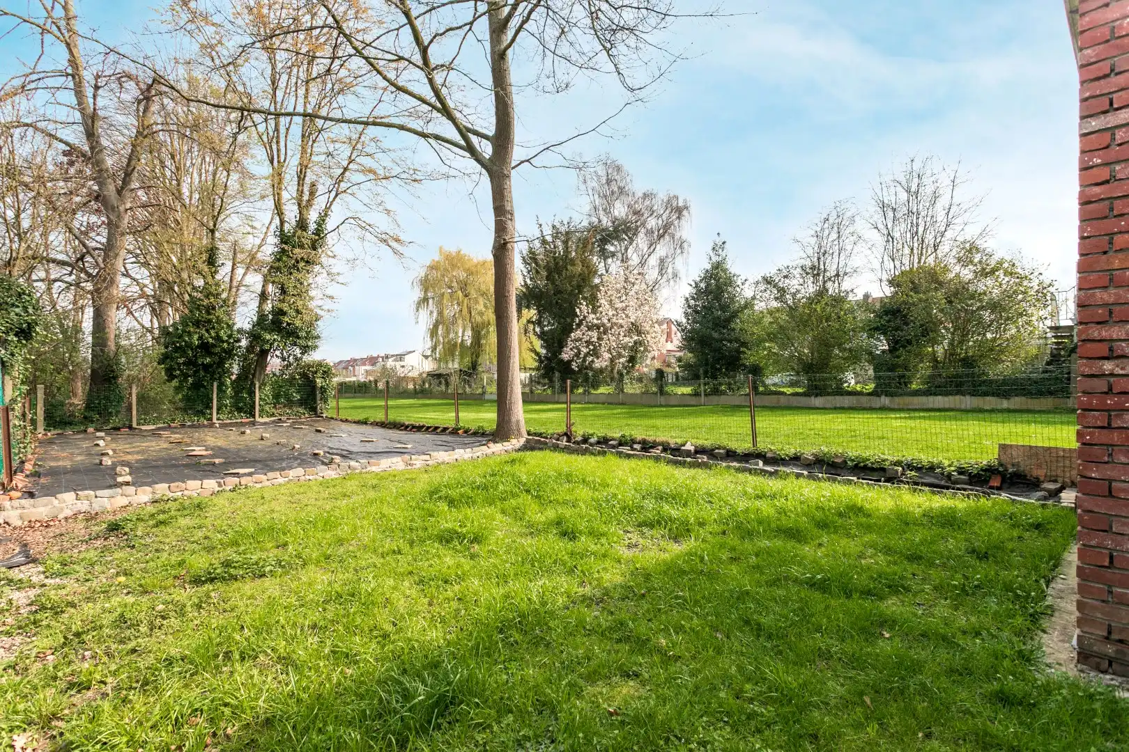 Handelshuis met woongedeelte, garage en tuin te Beersel foto 27