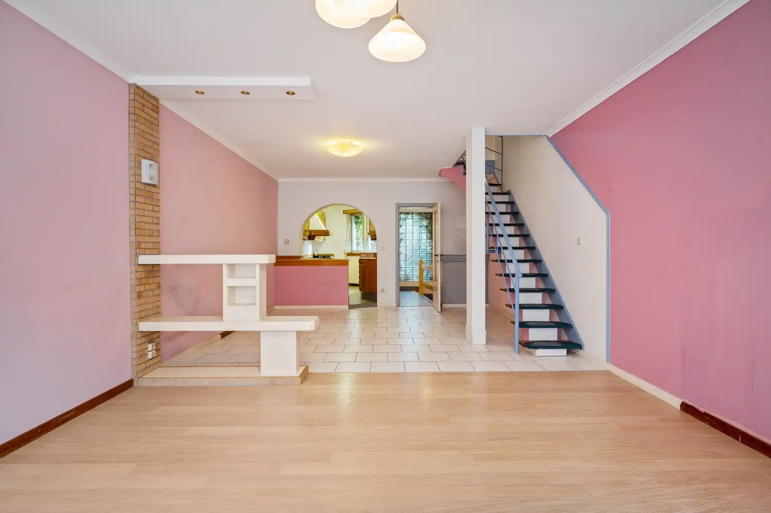 Hoofdfoto van de publicatie: Charmante woning met 2 slaapkamers en een garage in Borgerhout